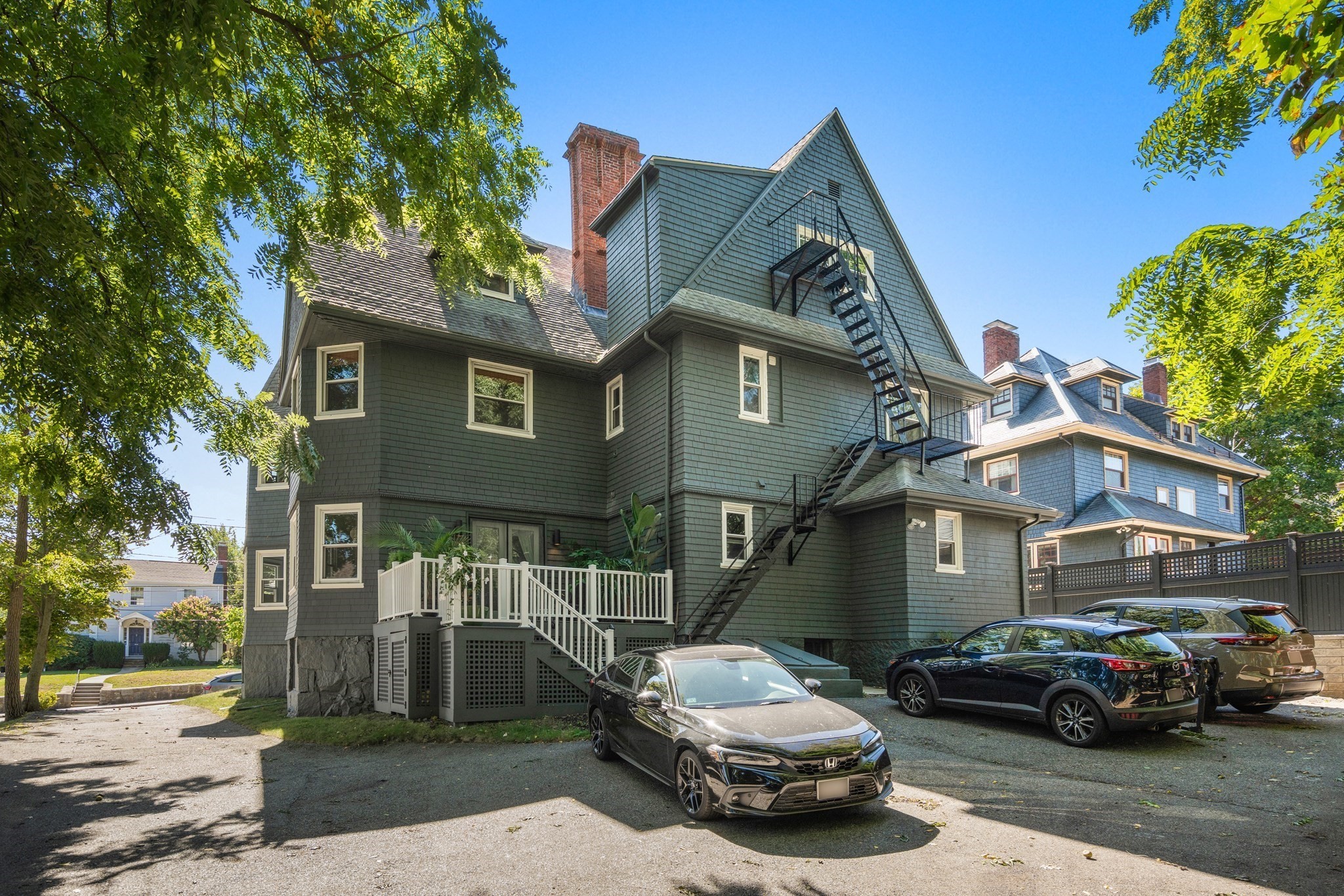 298 Ashmont St # C Property Photo 7