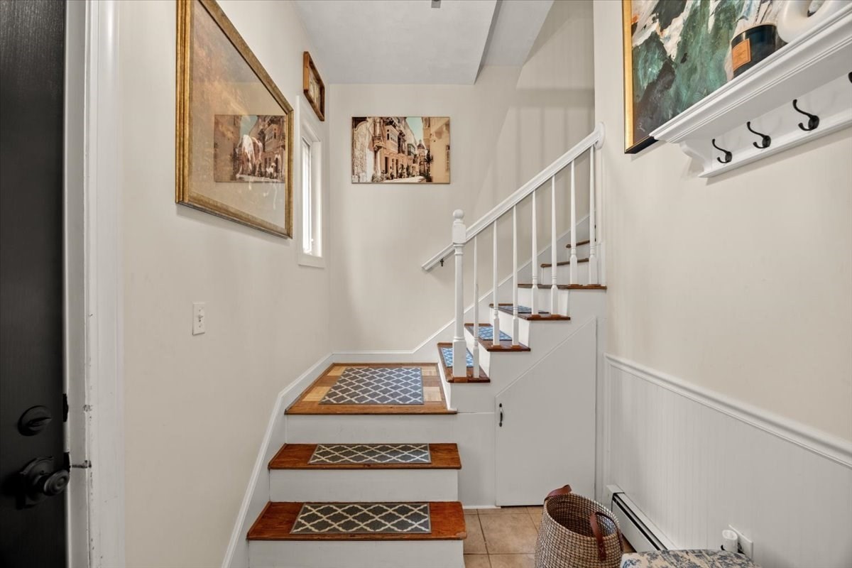 24 Union St # D Property Photo 4