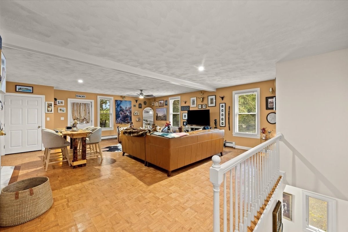 24 Union St # D Property Photo 5