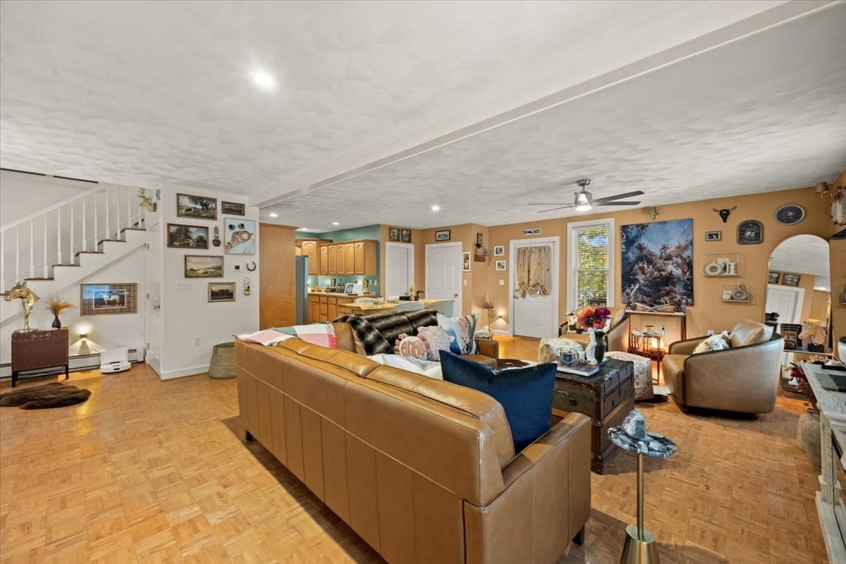 24 Union St # D Property Photo 7