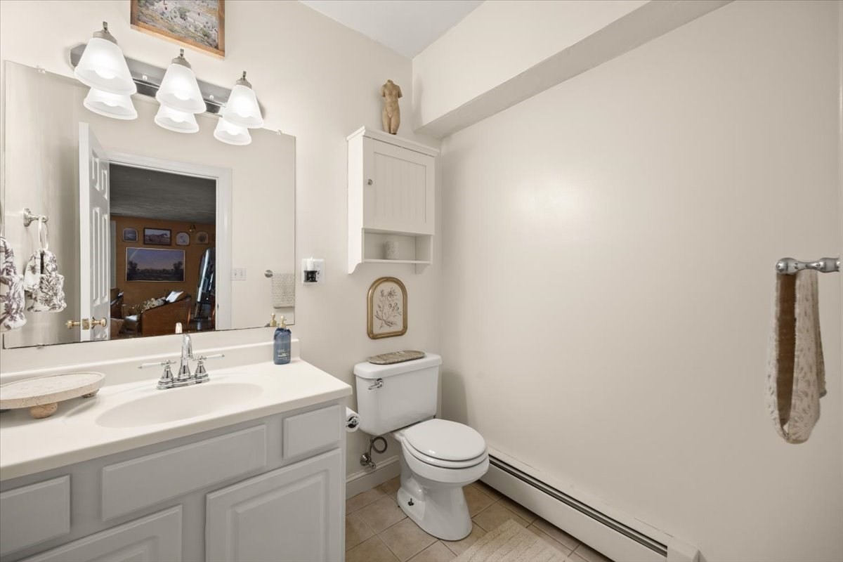 24 Union St # D Property Photo 20