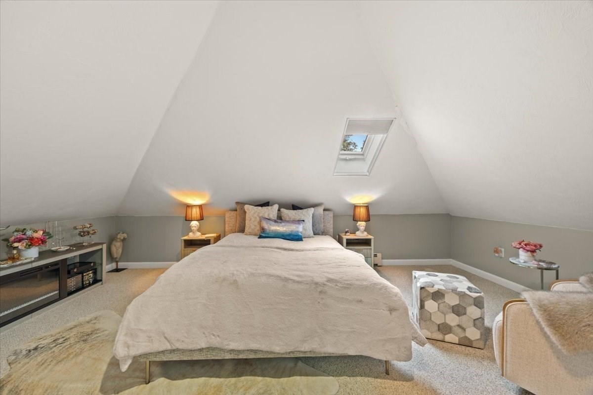 24 Union St # D Property Photo 21