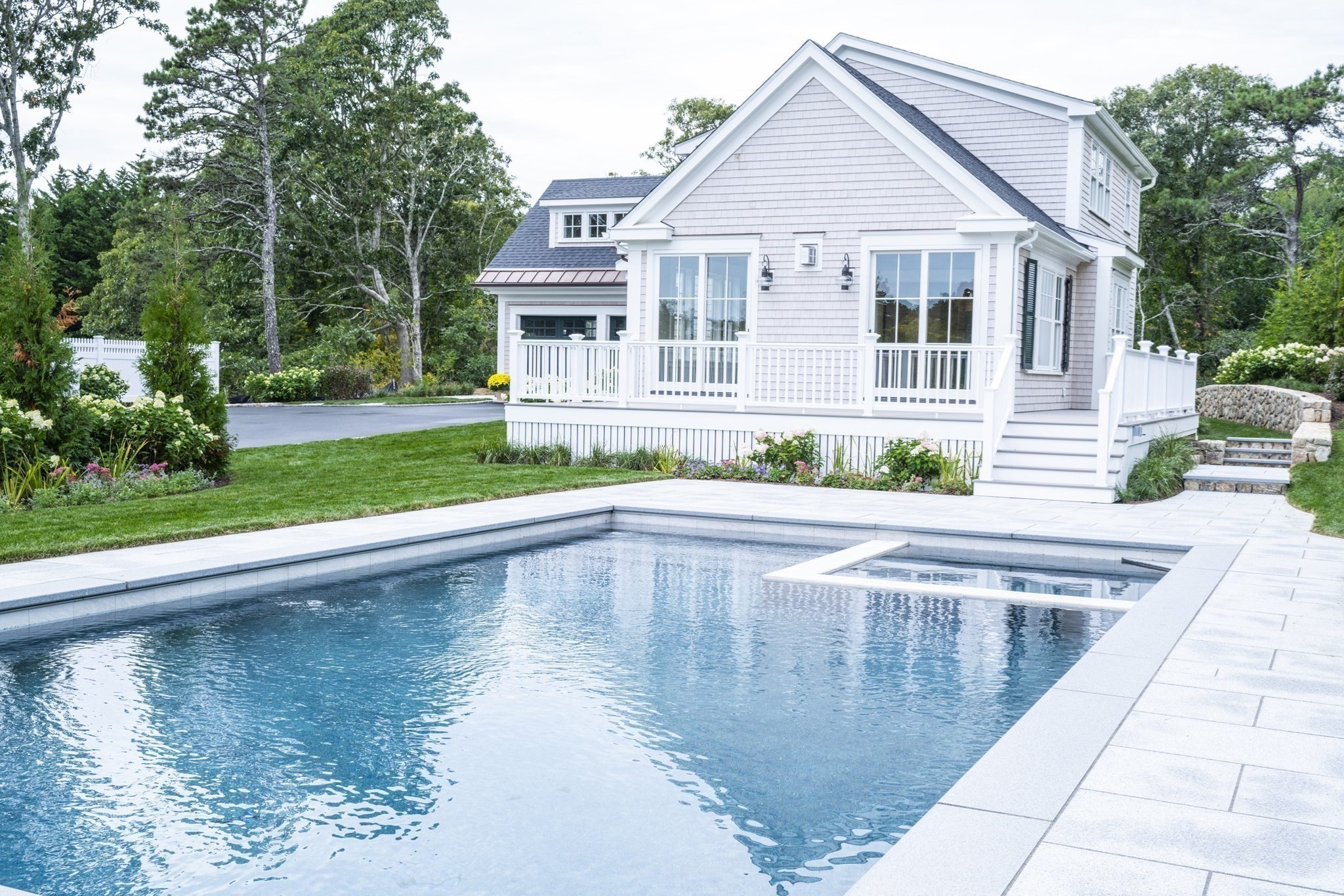 35 Crows Pond Rd Property Photo 4