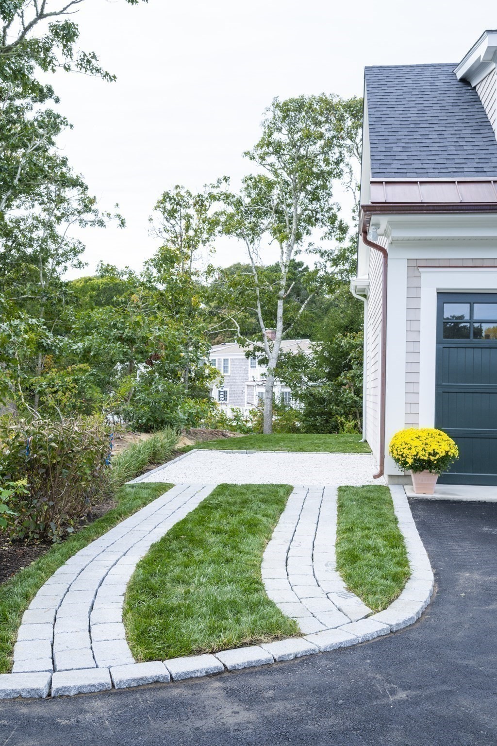 35 Crows Pond Rd Property Photo 8