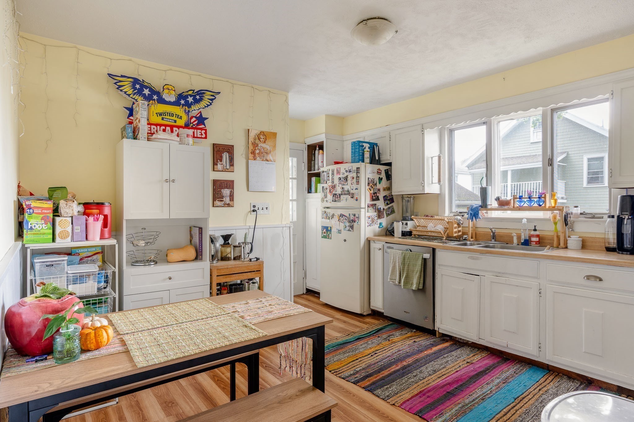54 Century St Property Photo 15