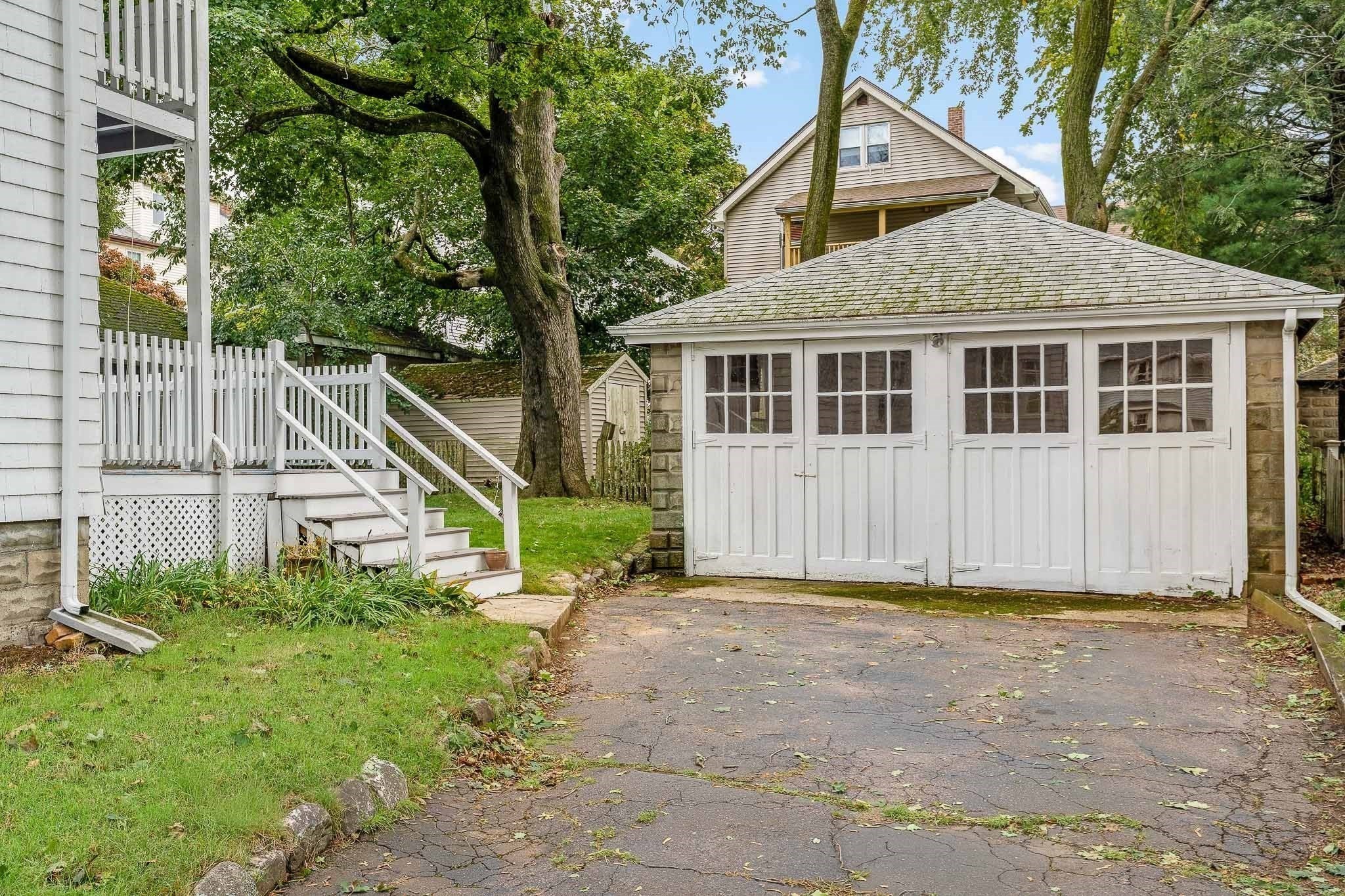54 Century St Property Photo 23