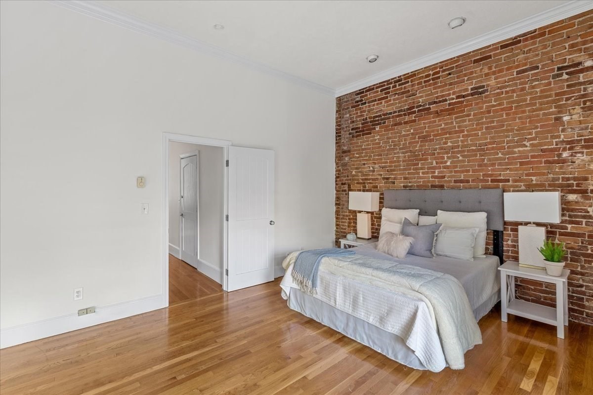 215 W Canton St # 2 Property Photo 12