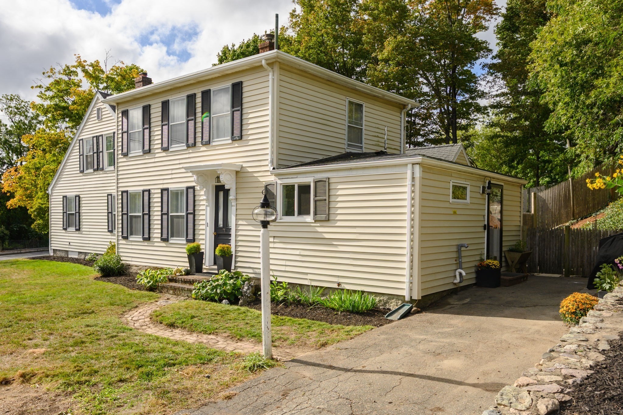 1 Fort Hill # 1 Property Photo 1