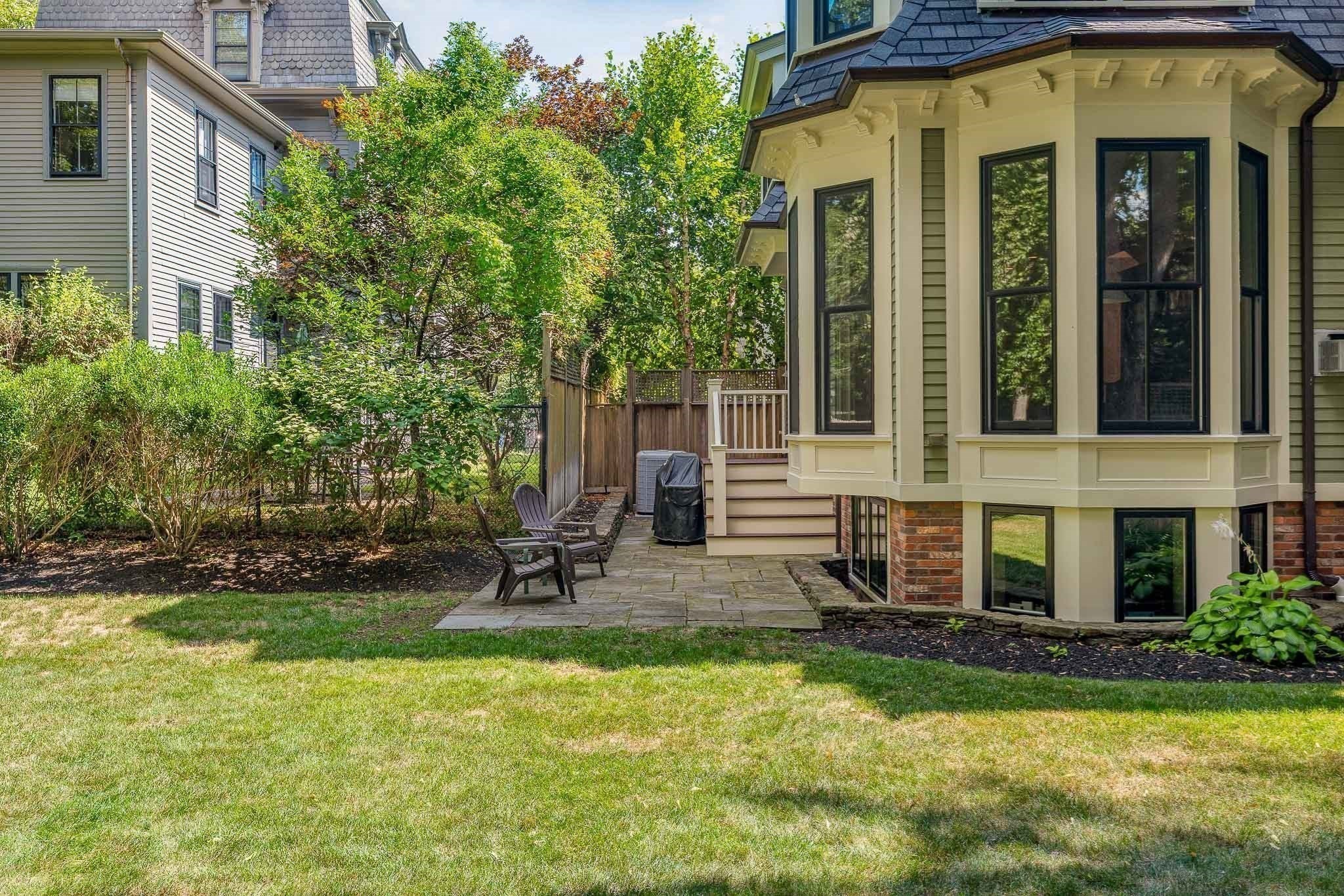 13 Avon # 13 Property Photo 18