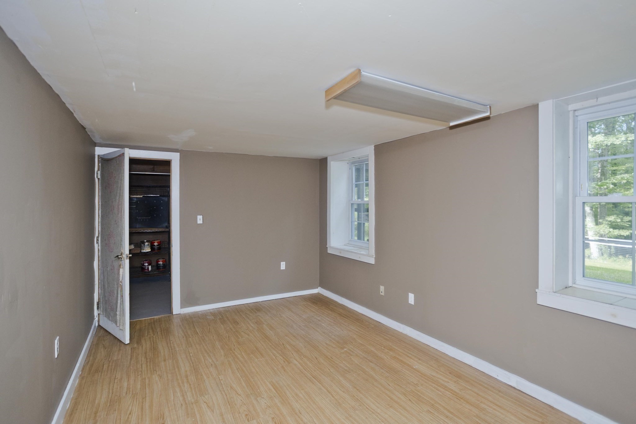 323 Bennett Rd. Property Photo 27