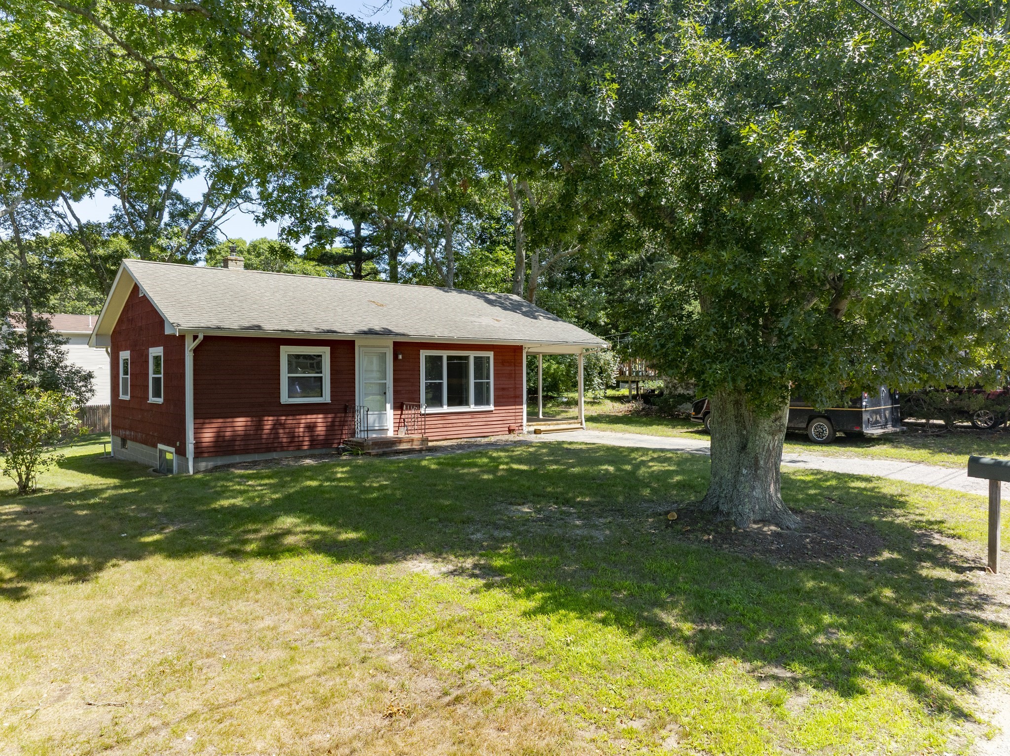 16 Hartwell Property Photo 1