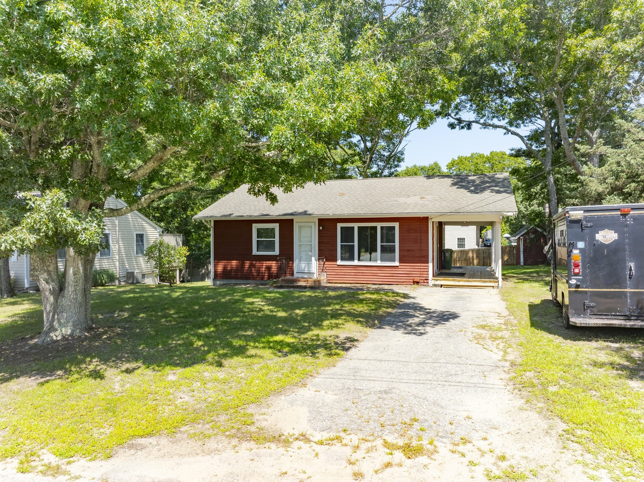16 Hartwell Property Photo 2