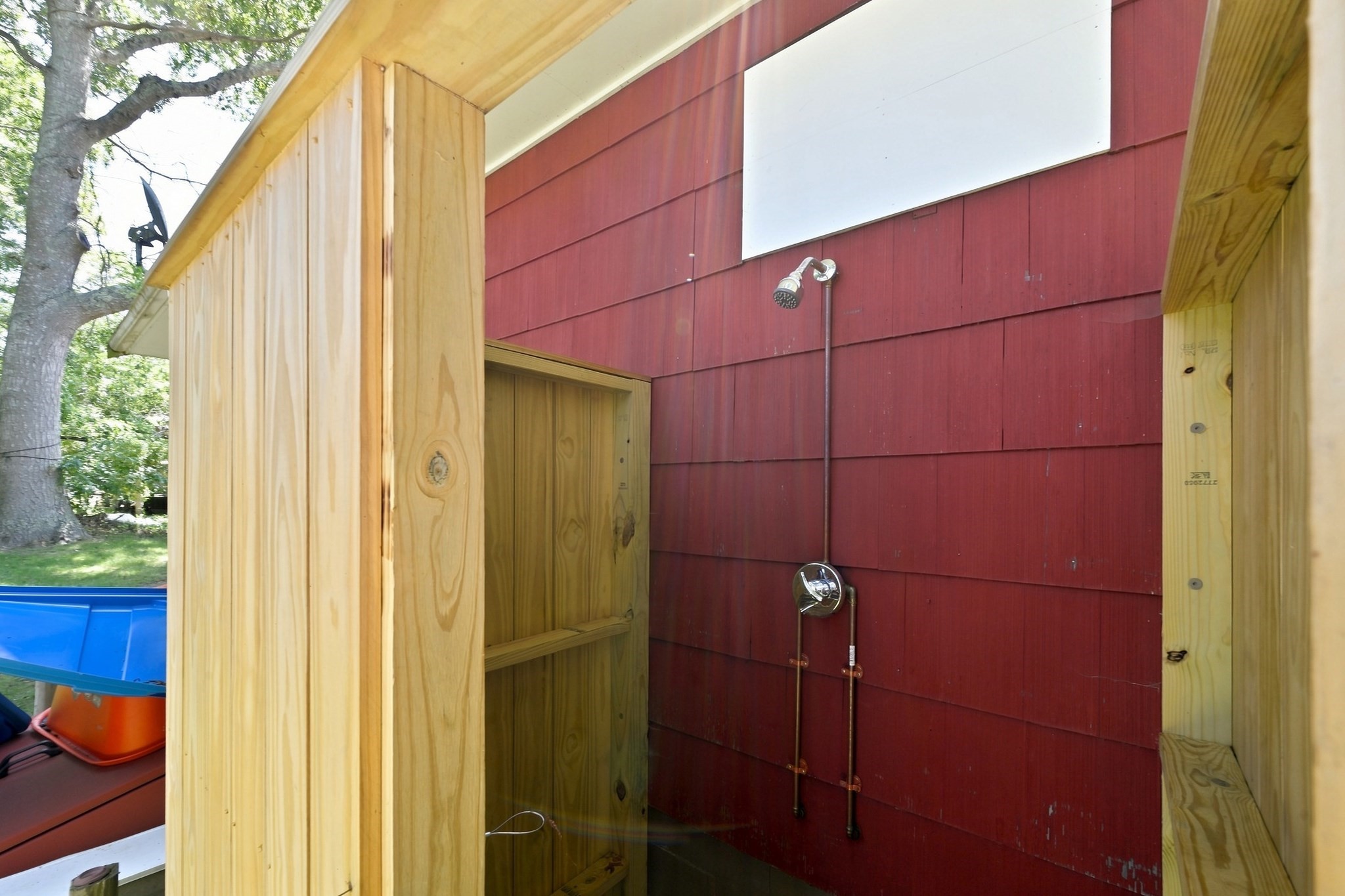 16 Hartwell Property Photo 13