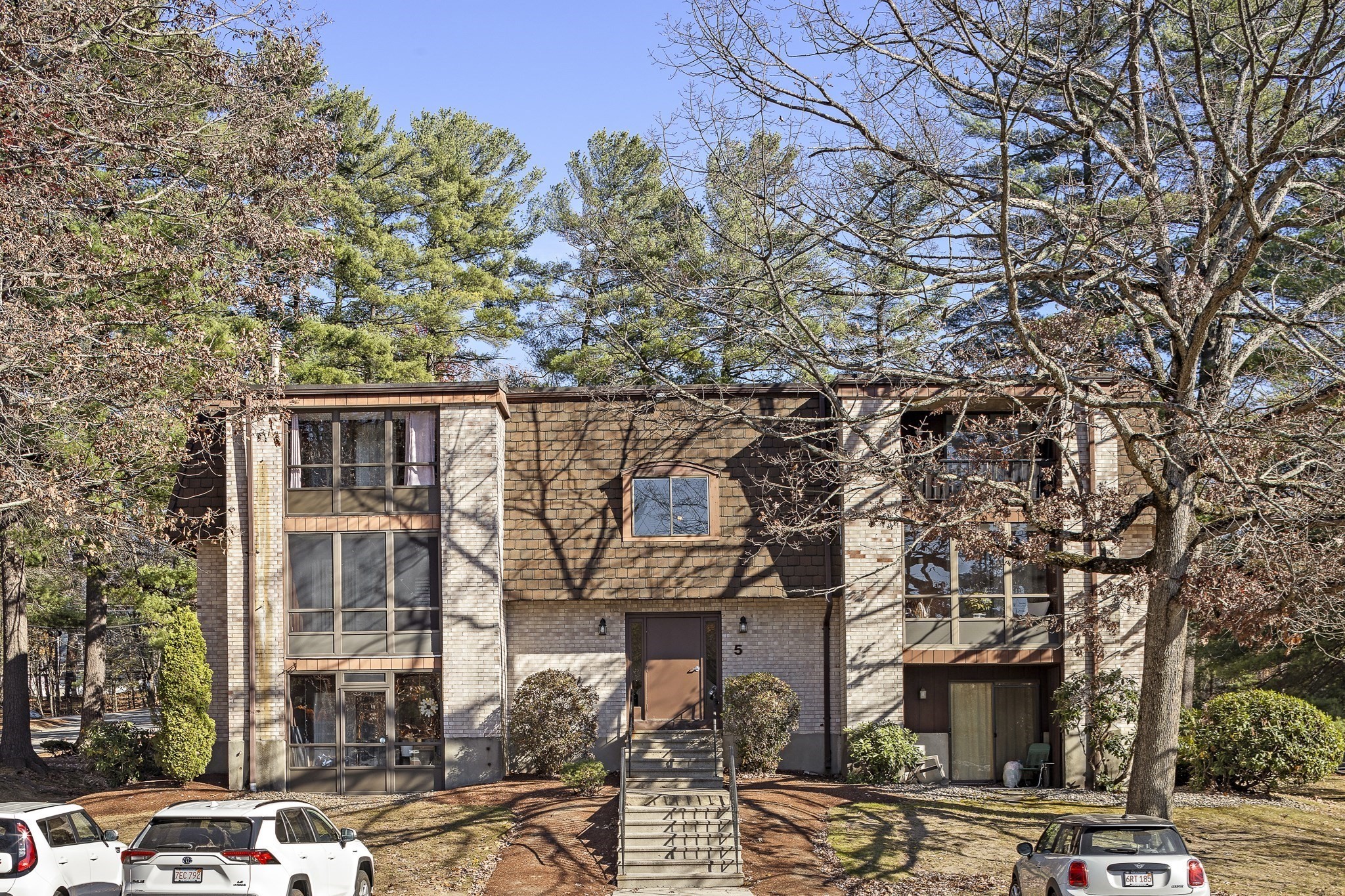 5 Greenbriar Dr # 204 Property Photo 1