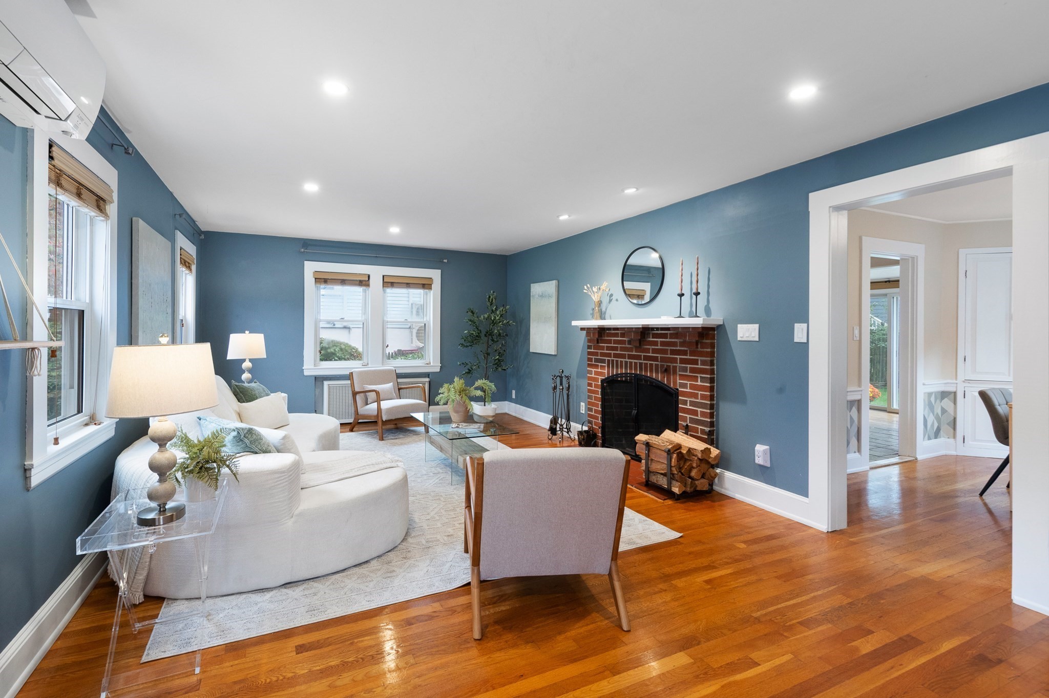 22 Ash St Property Photo 8
