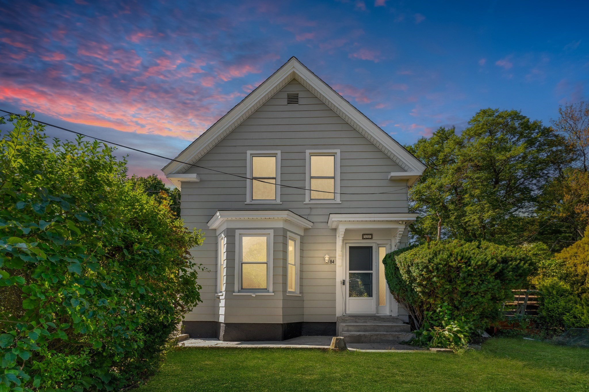 84 Hampson St Property Photo 1
