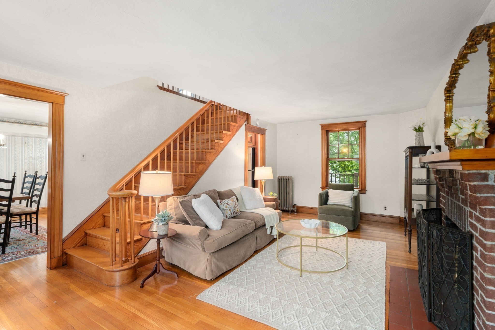1929 Commonwealth Ave Property Photo 5