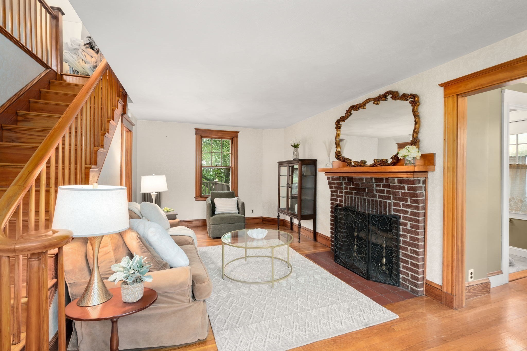 1929 Commonwealth Ave Property Photo 6