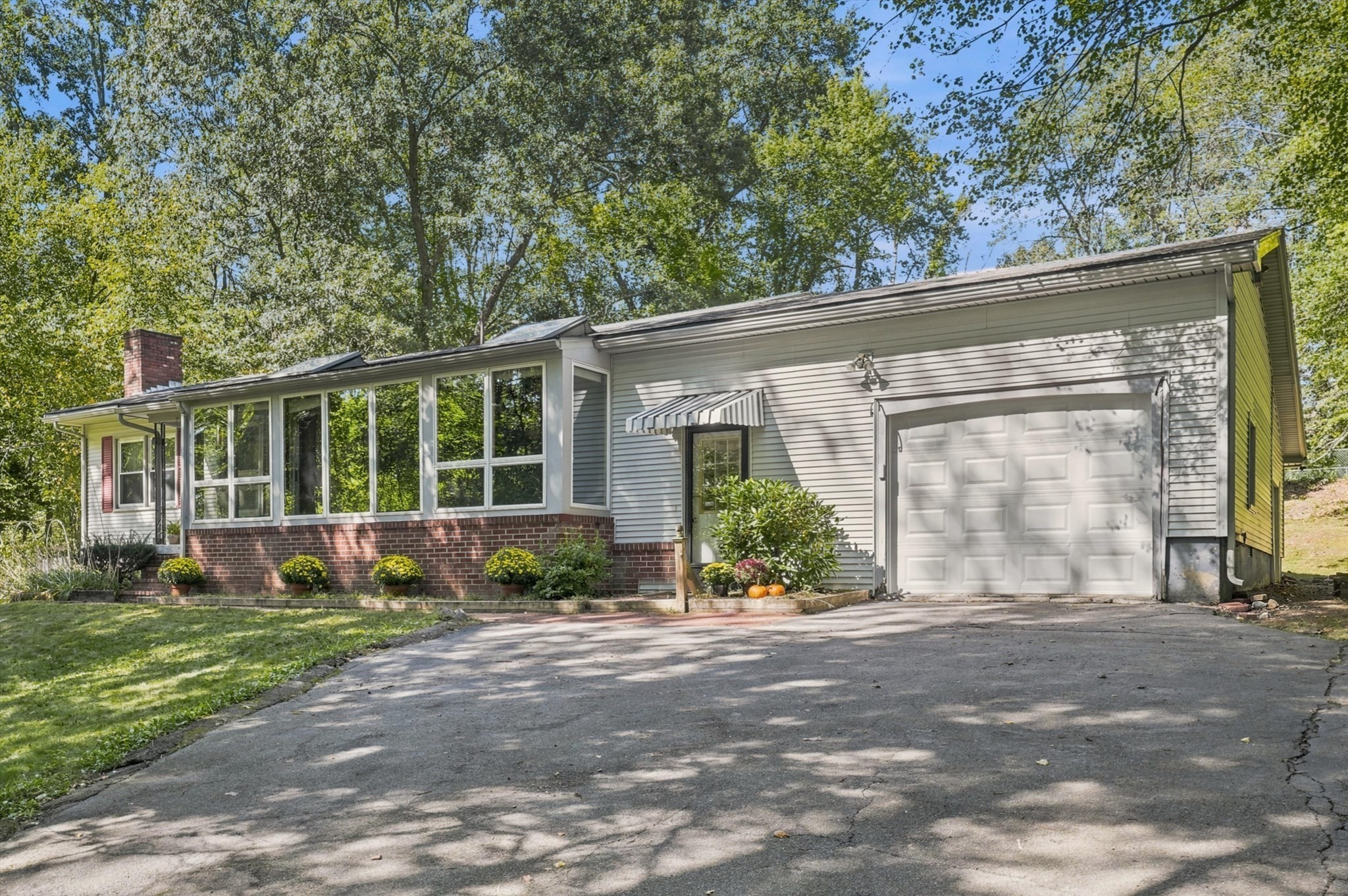 1881 Great Pond Road Property Photo 1
