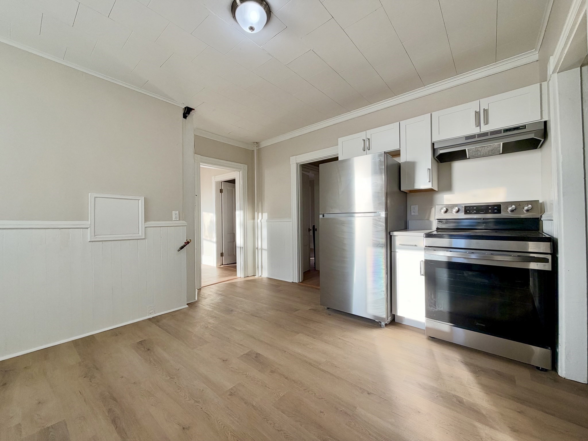 106 County St Property Photo 11