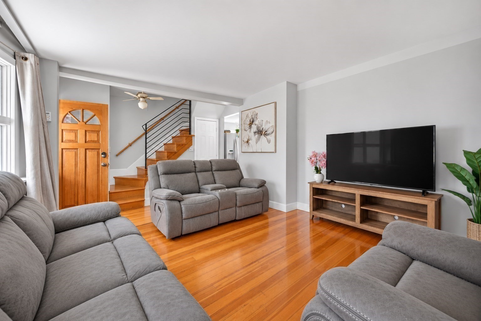 40 Avalon St Property Photo 4