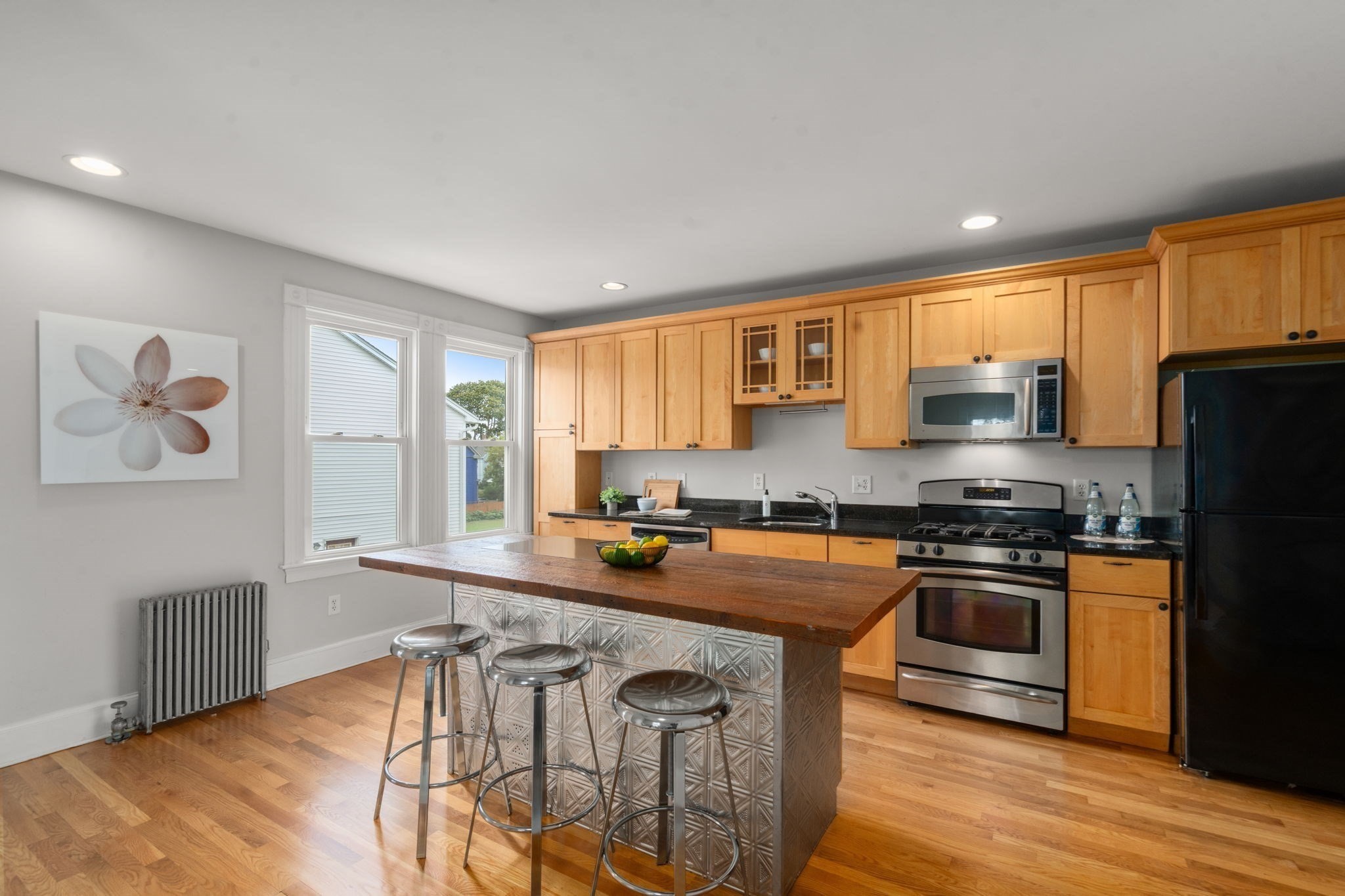2 Holton St # 2b Property Photo 10