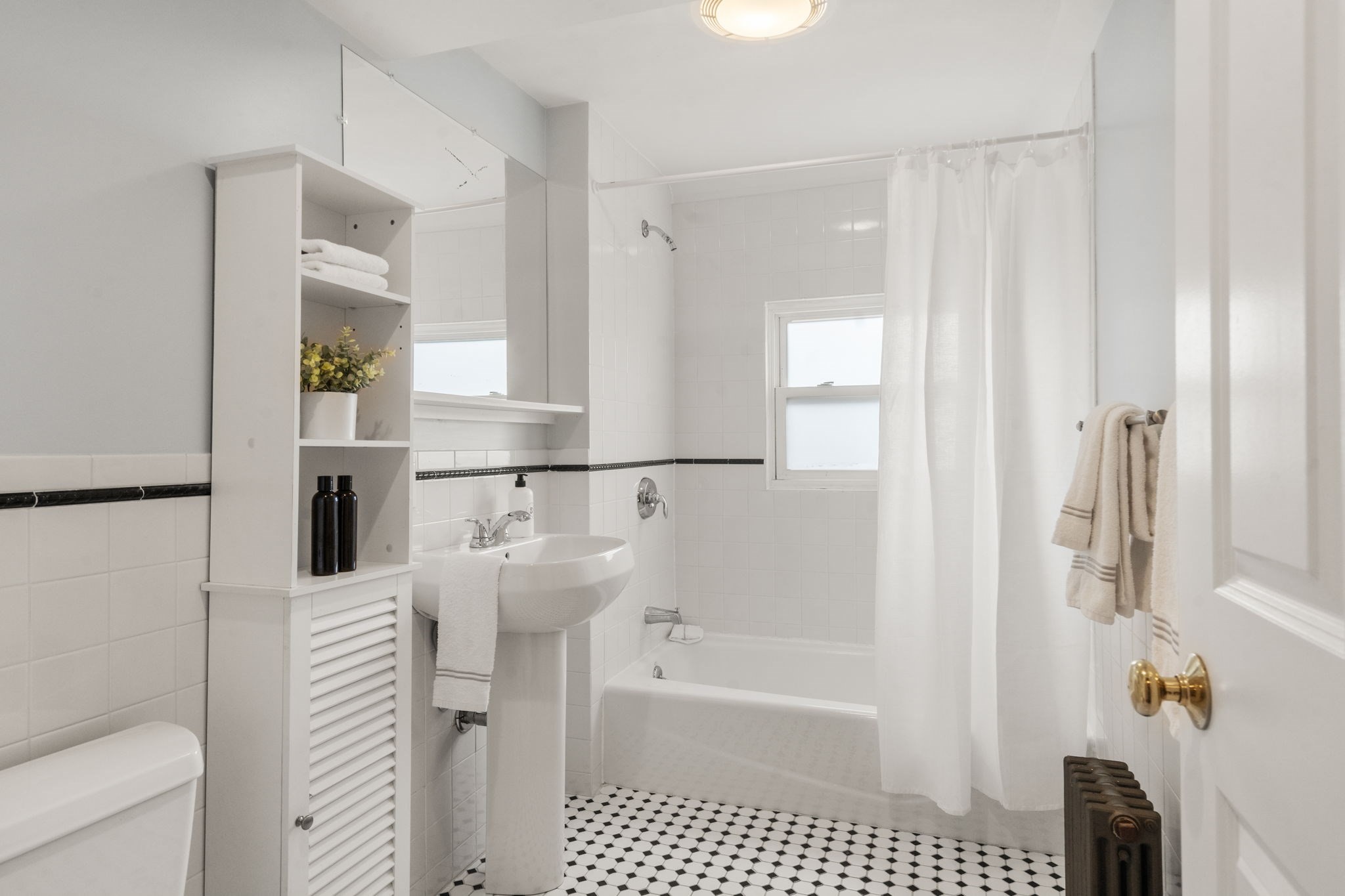 2 Holton St # 2b Property Photo 14