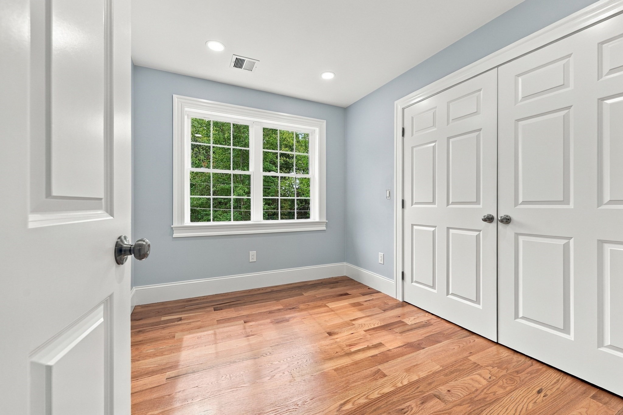 3 Colonial Road Property Photo 22