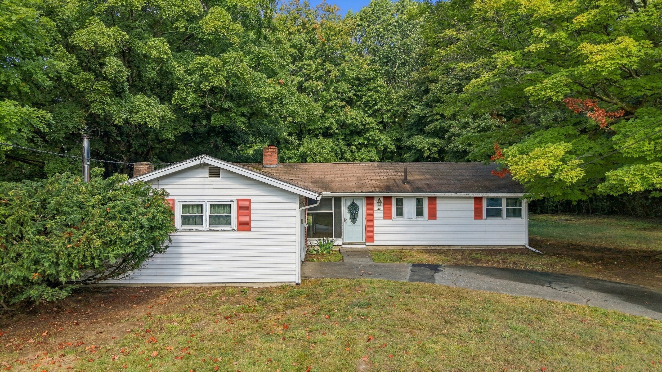 32 Curwen Rd Property Photo 1