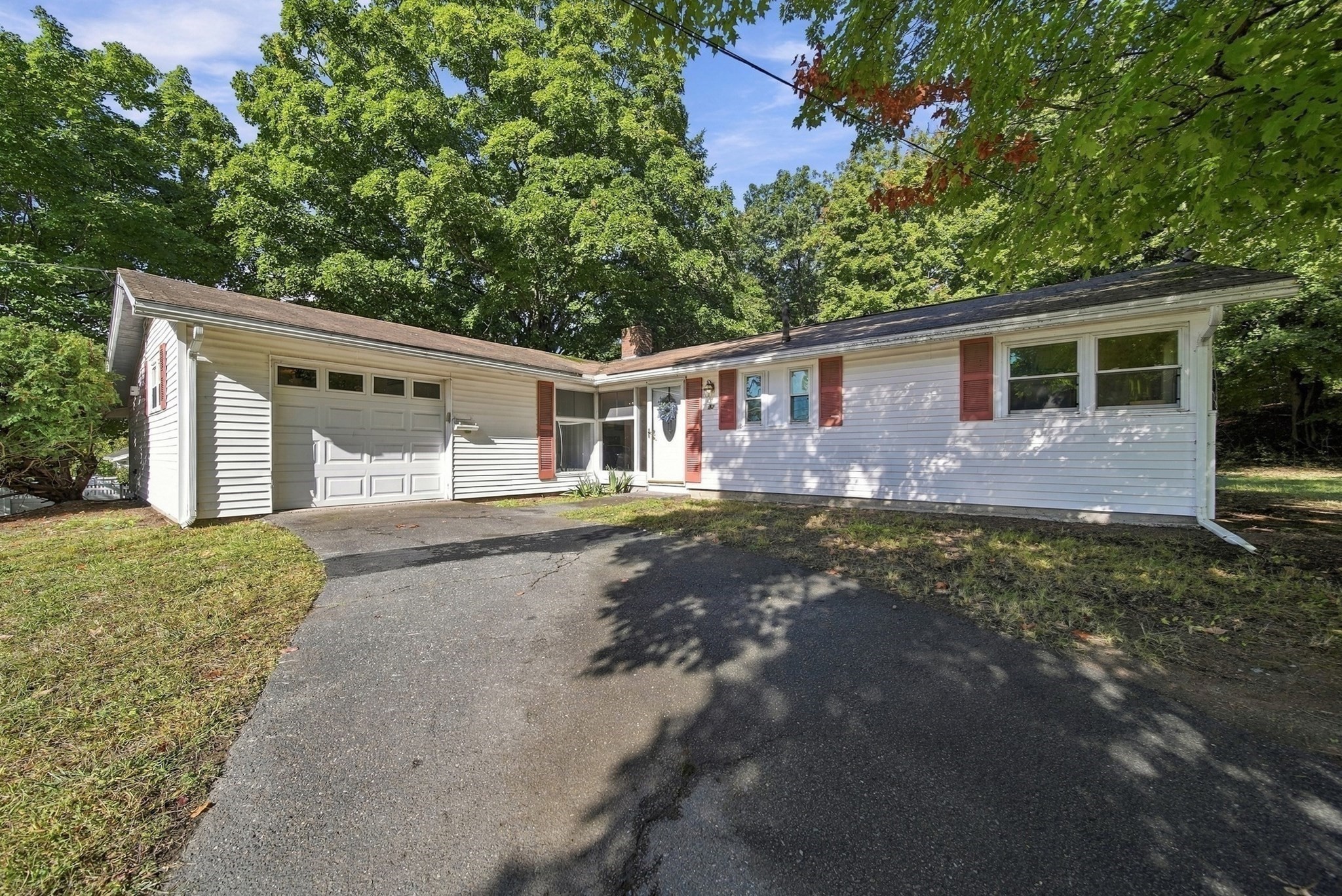 32 Curwen Rd Property Photo 4