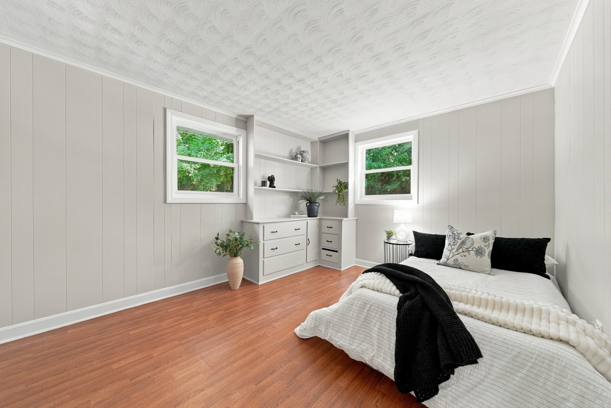 32 Curwen Rd Property Photo 8