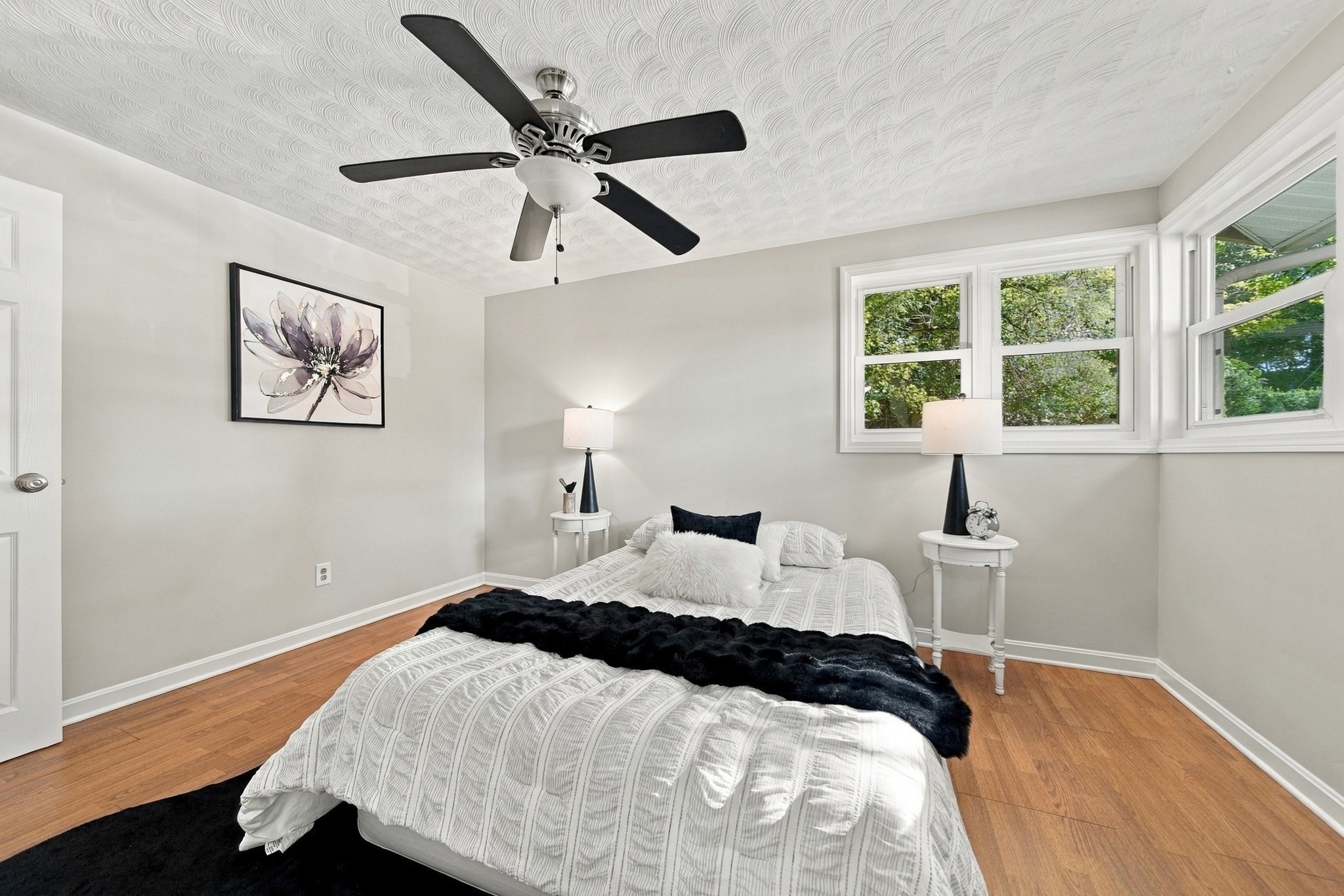 32 Curwen Rd Property Photo 9