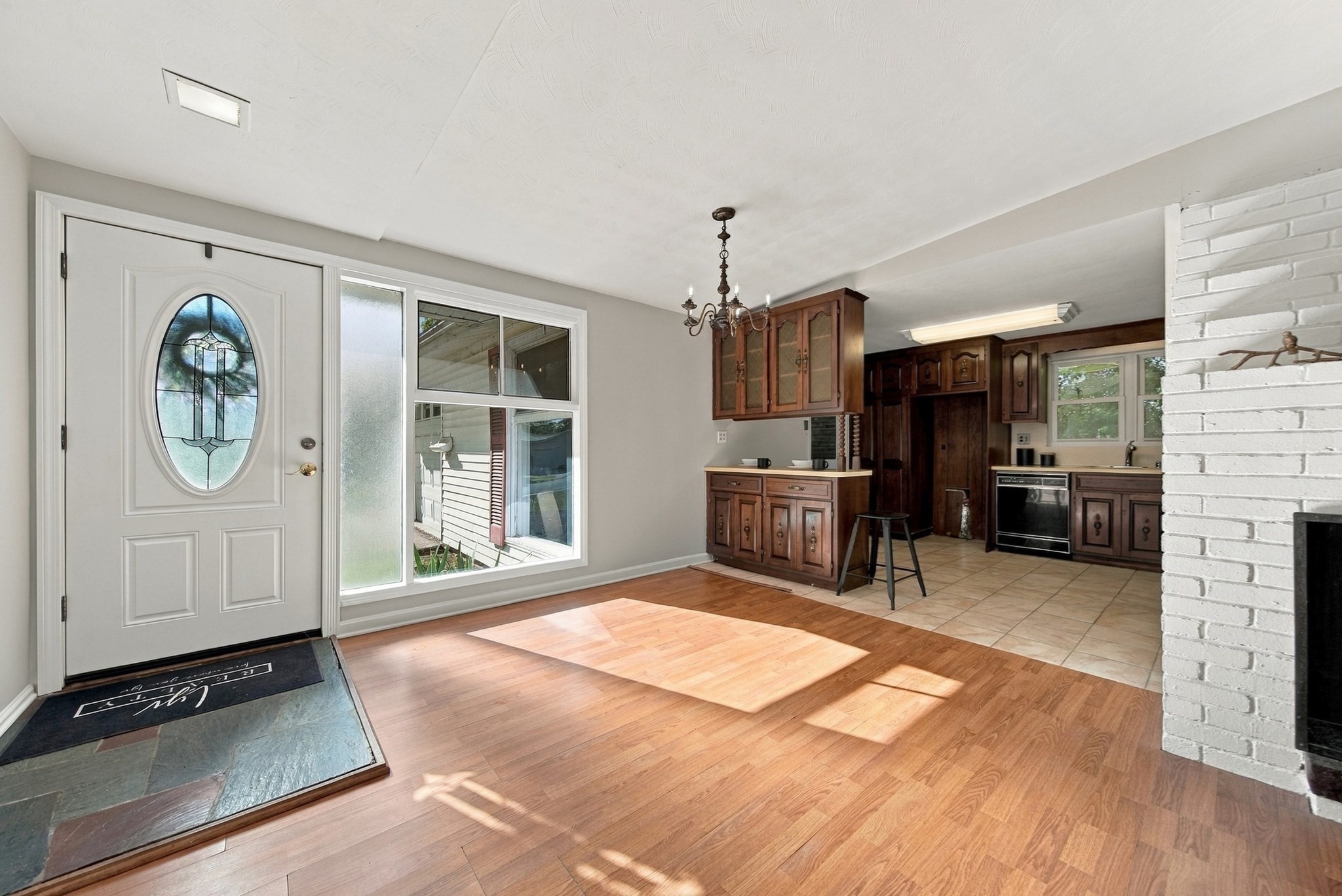 32 Curwen Rd Property Photo 11