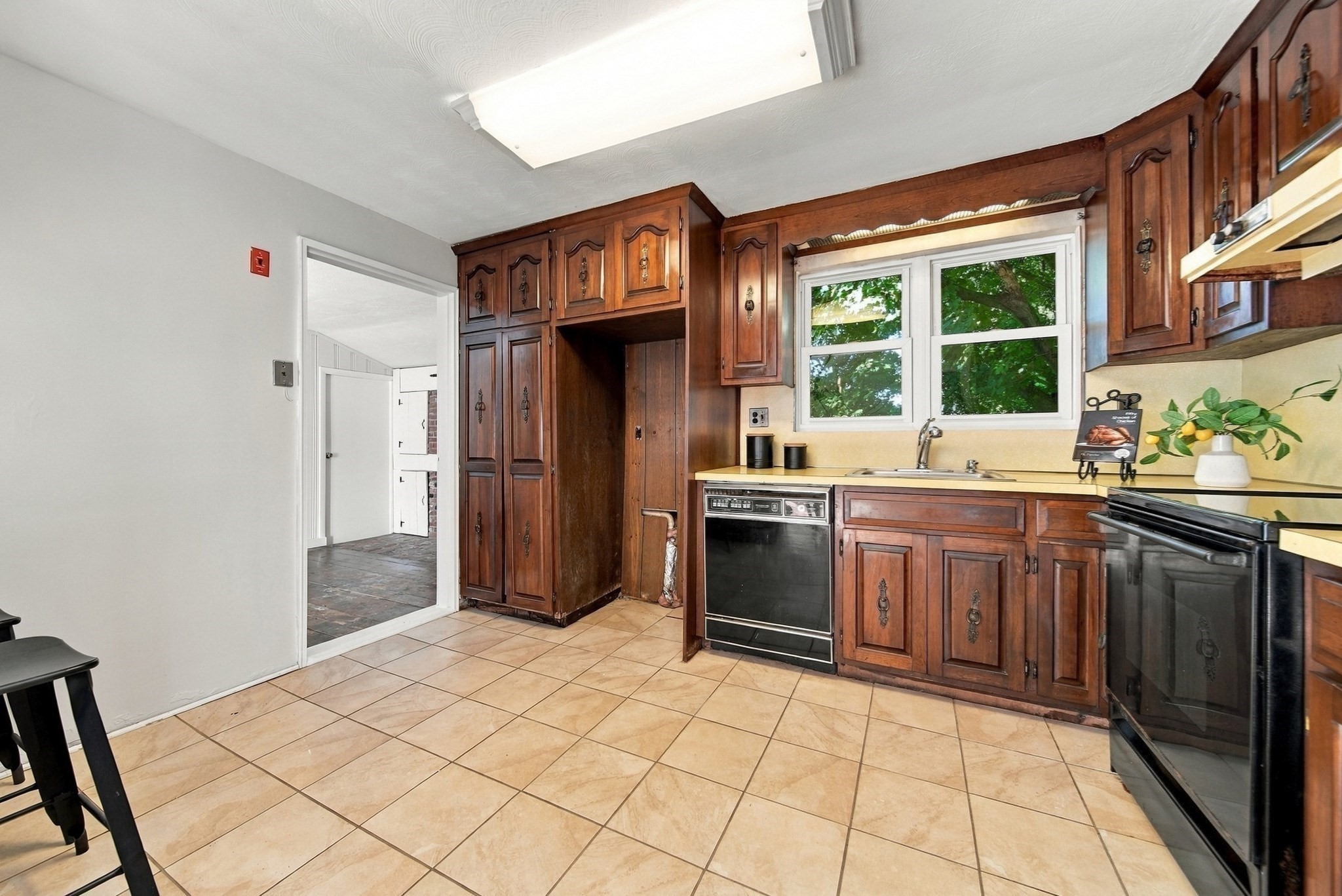 32 Curwen Rd Property Photo 14