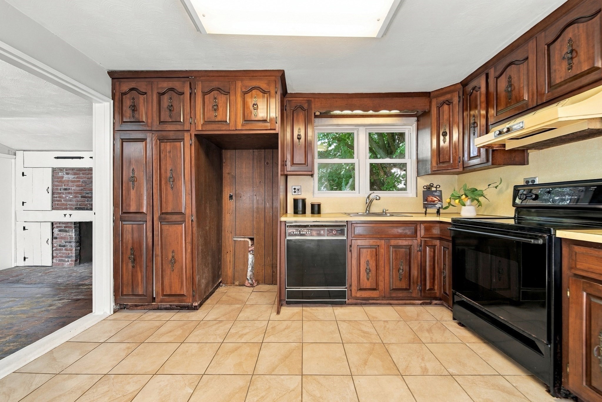 32 Curwen Rd Property Photo 15