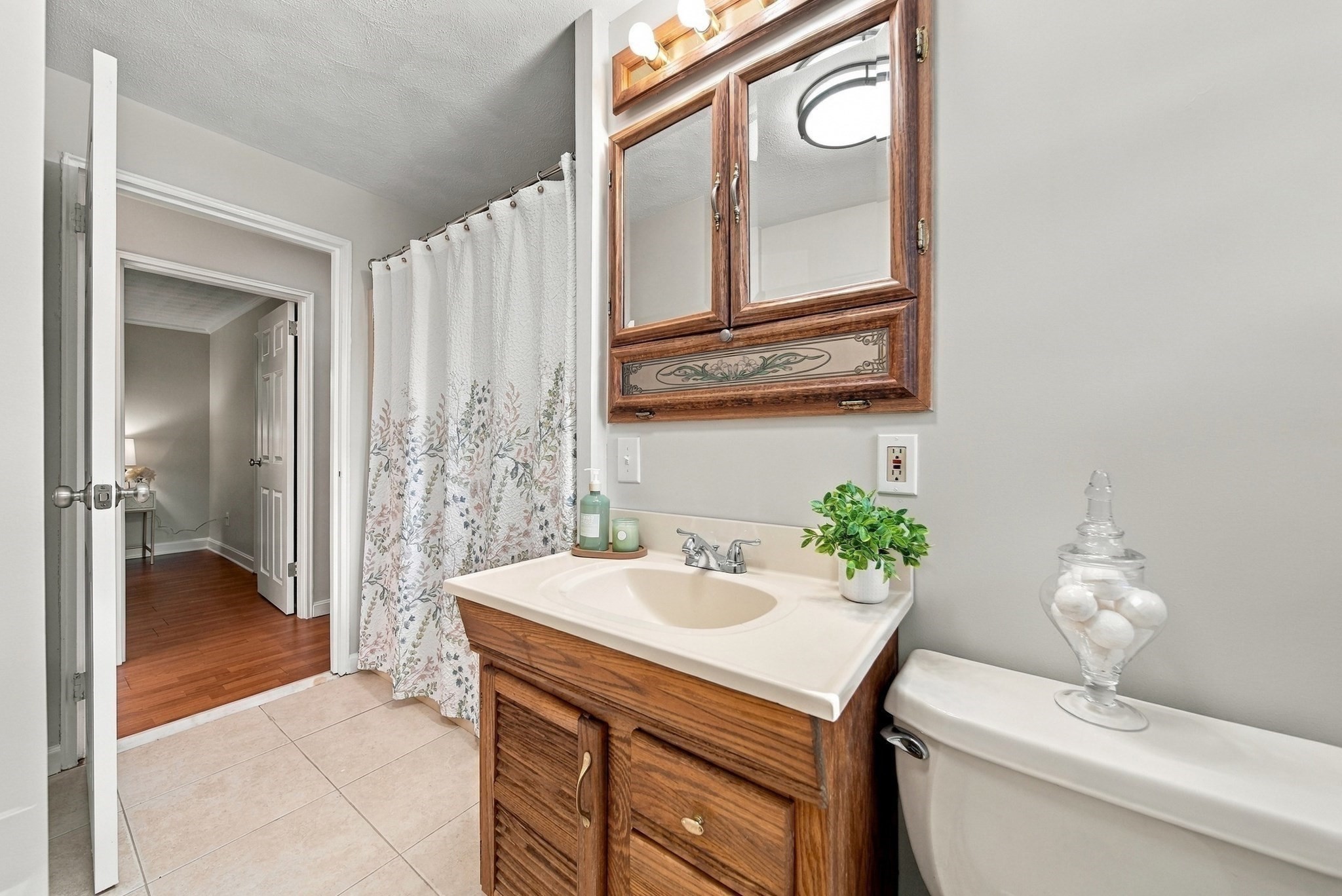 32 Curwen Rd Property Photo 25