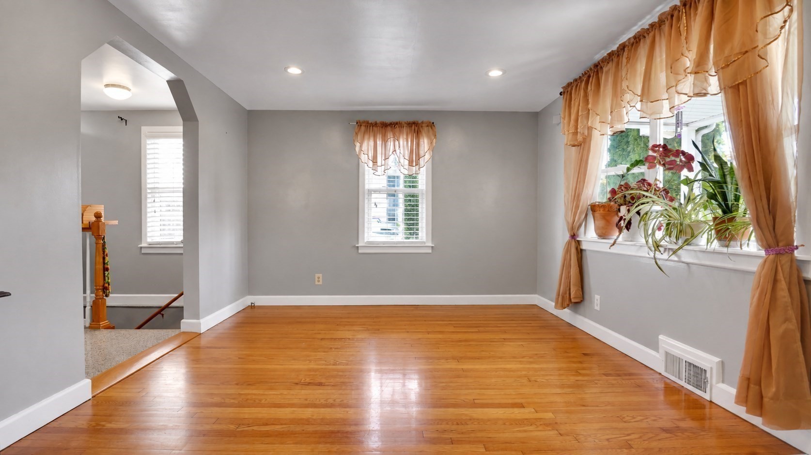 23 Briarwood Pl Property Photo 6