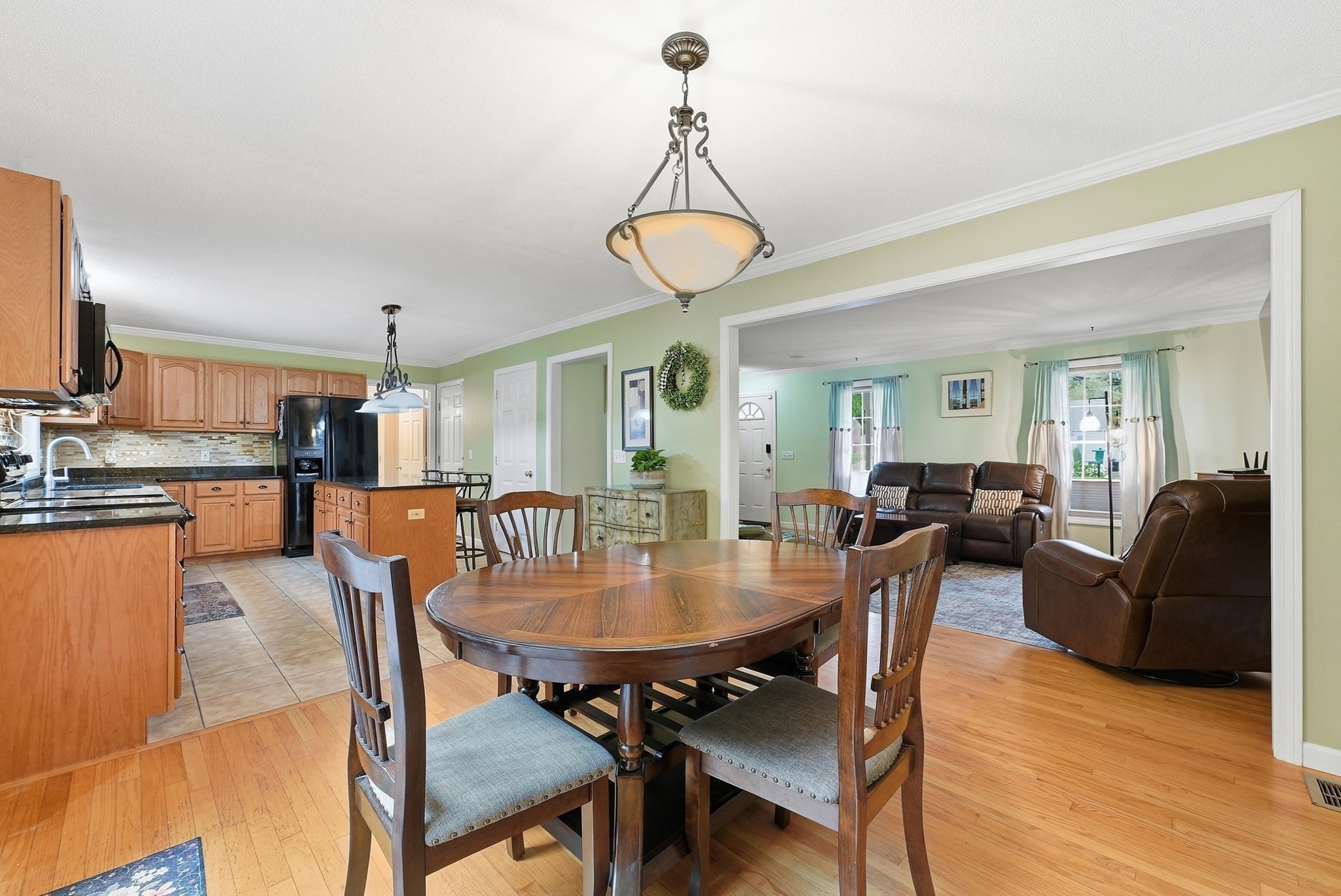10 John St Property Photo 8