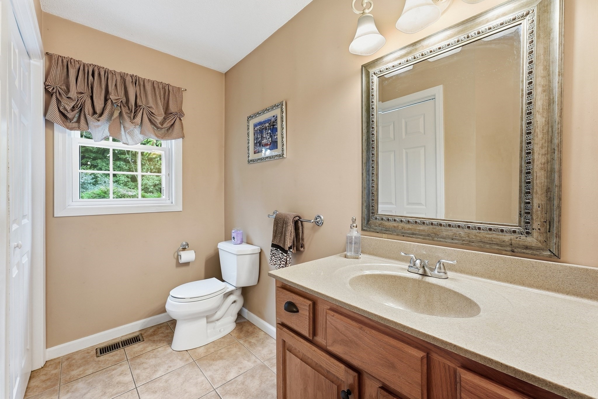 10 John St Property Photo 15