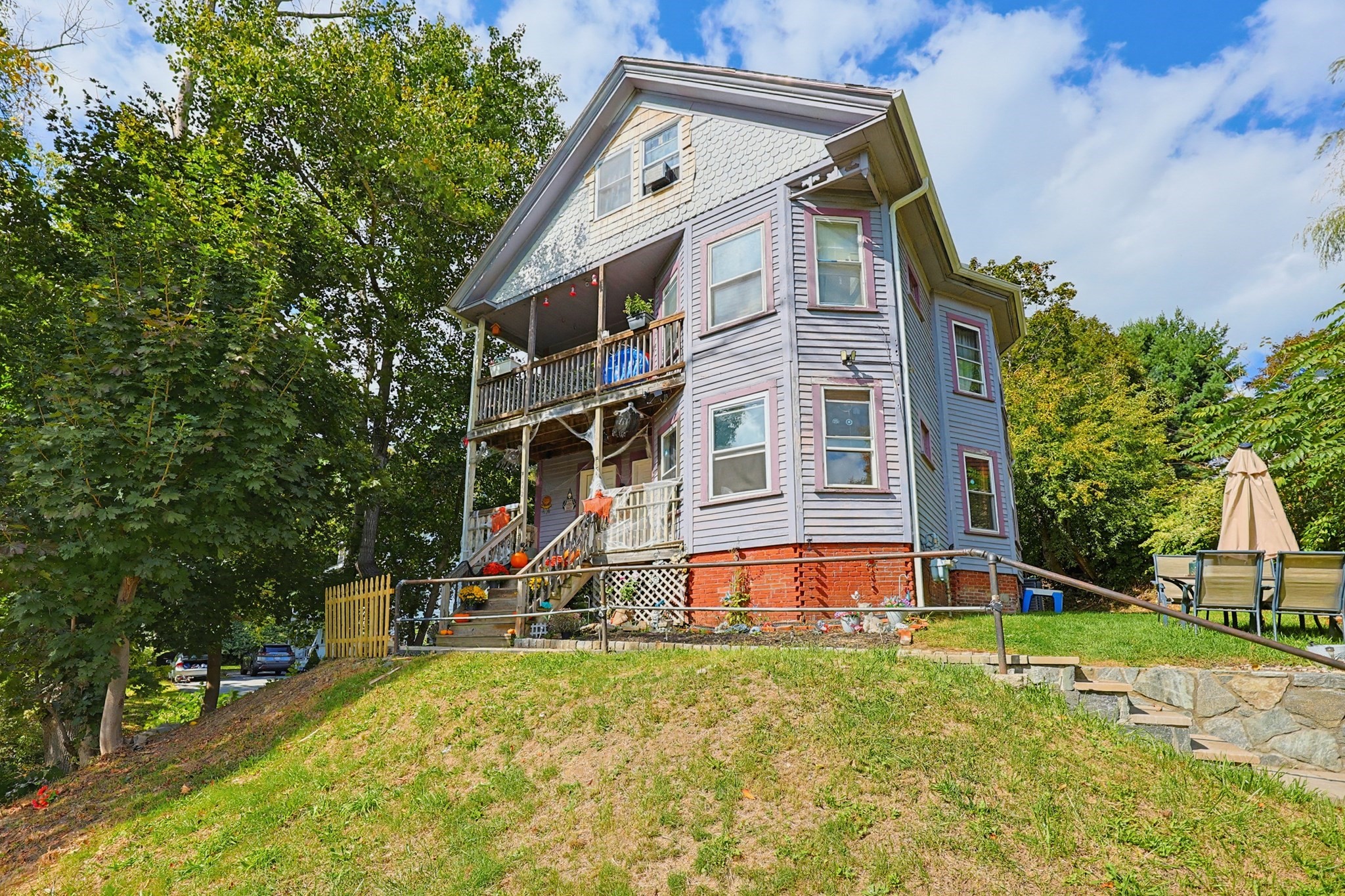 1550-1552 Main St. Property Photo 1