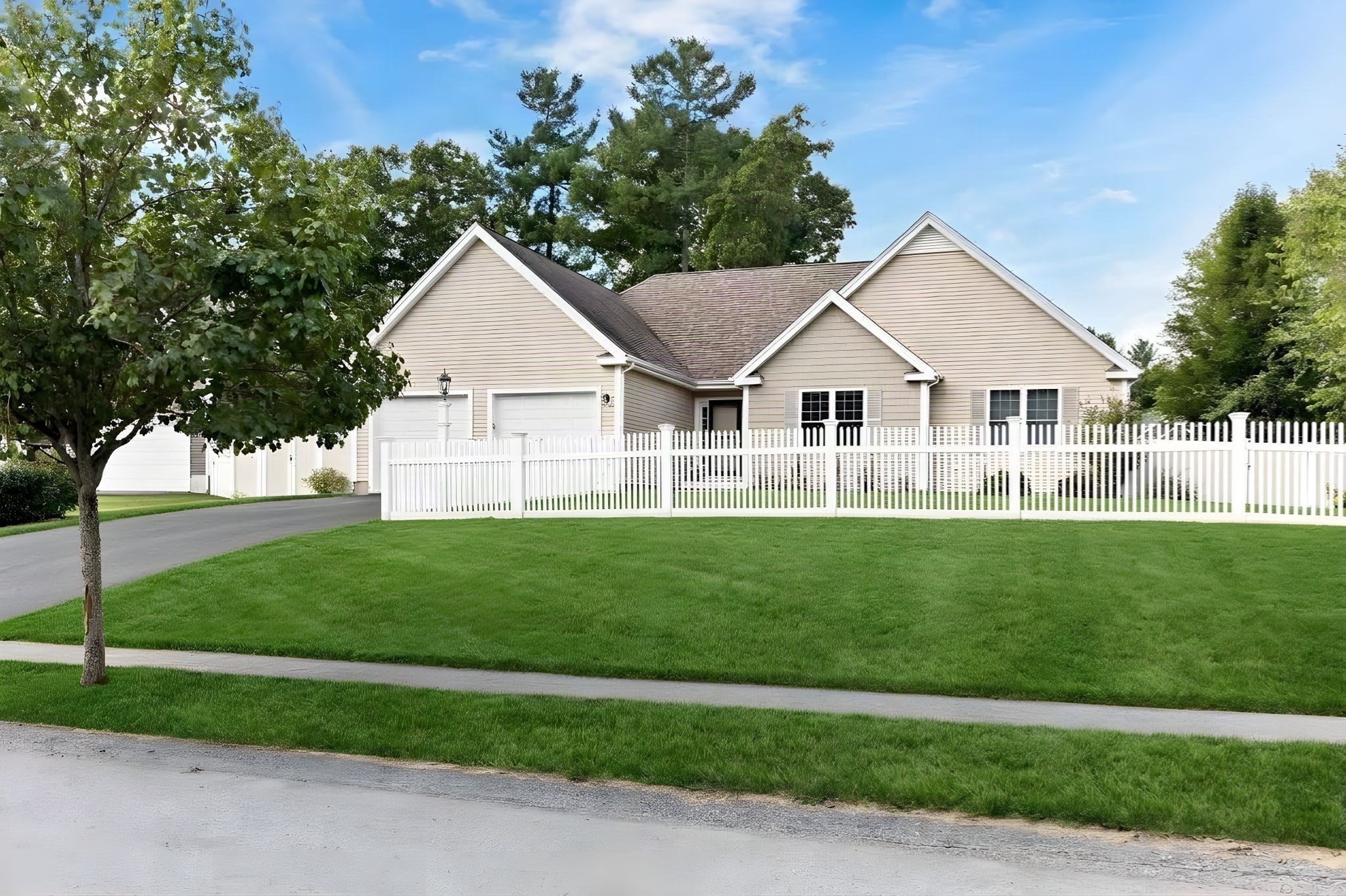 12 Waterford Circle Property Photo 2