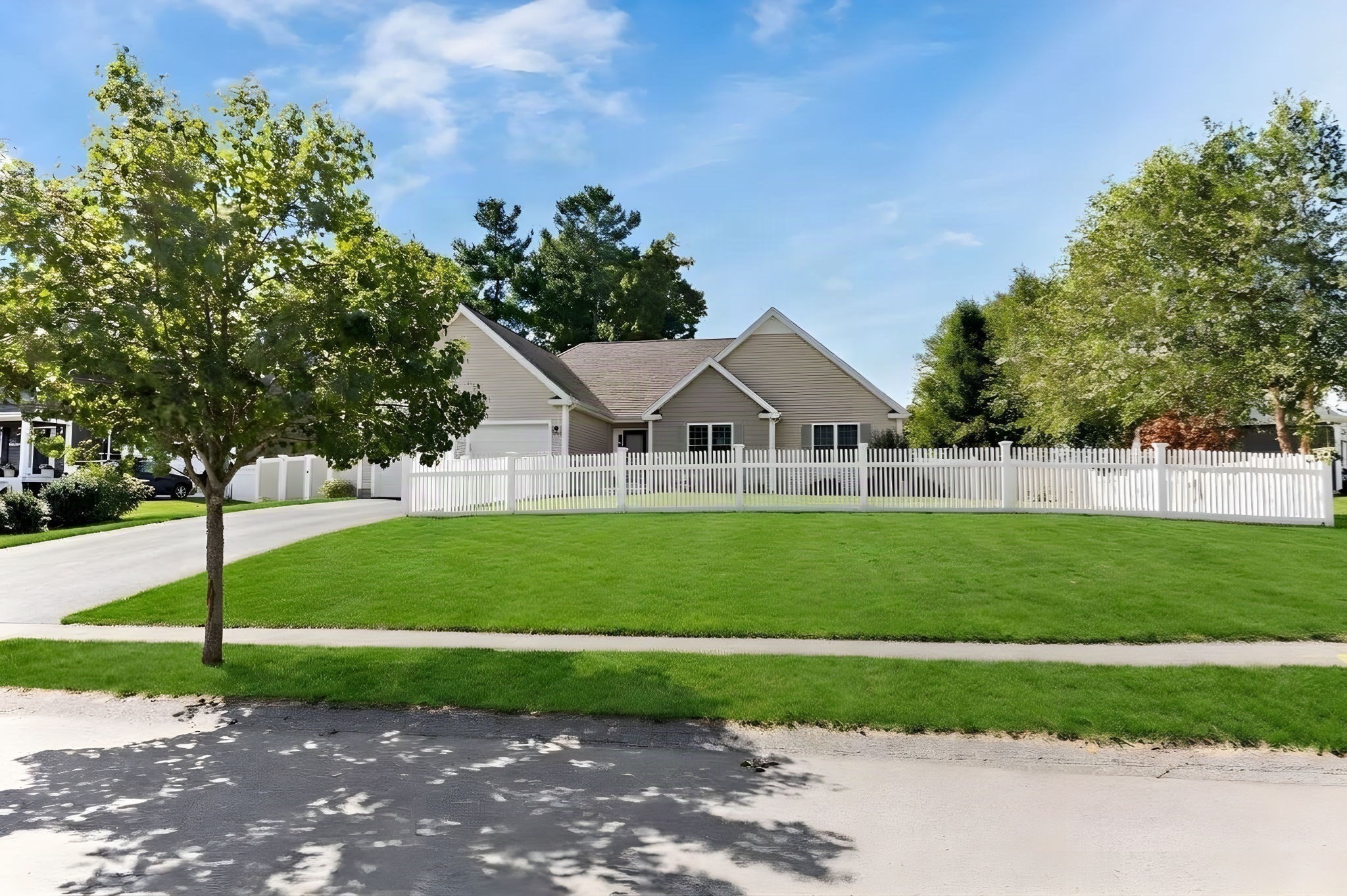 12 Waterford Circle Property Photo 3