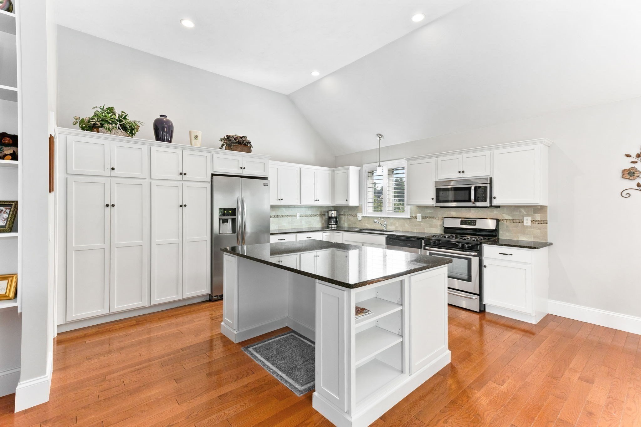 12 Waterford Circle Property Photo 30