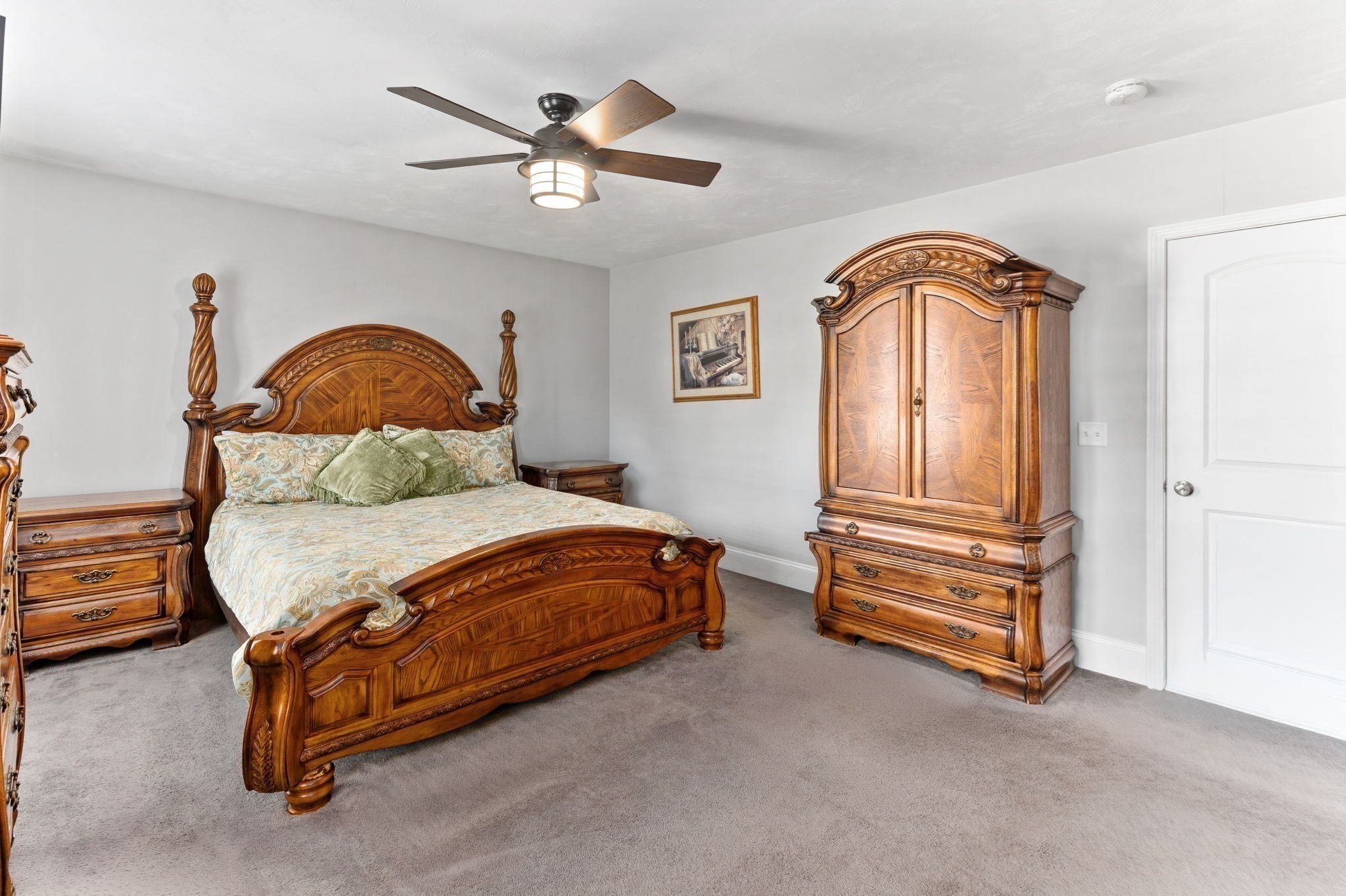 12 Waterford Circle Property Photo 40