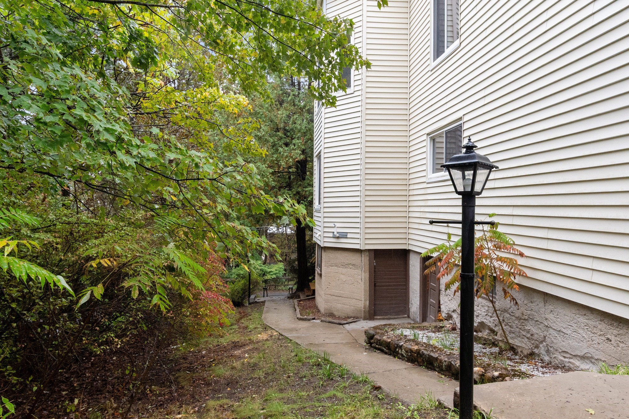15 Nutting St Property Photo 4