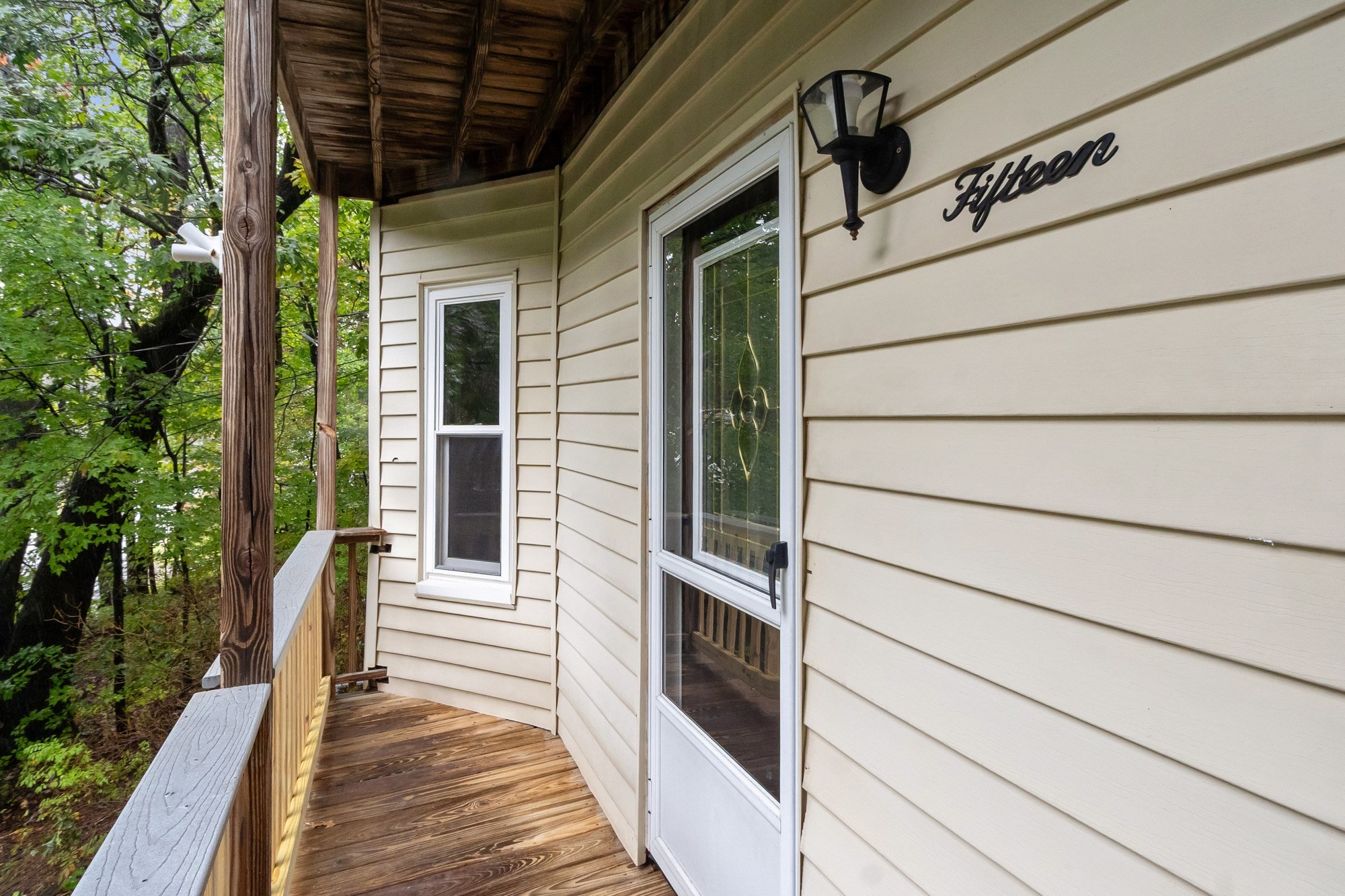 15 Nutting St Property Photo 9