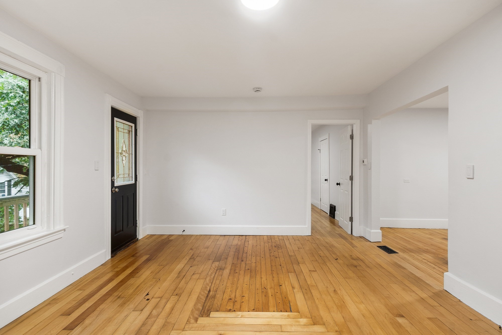 15 Nutting St Property Photo 13