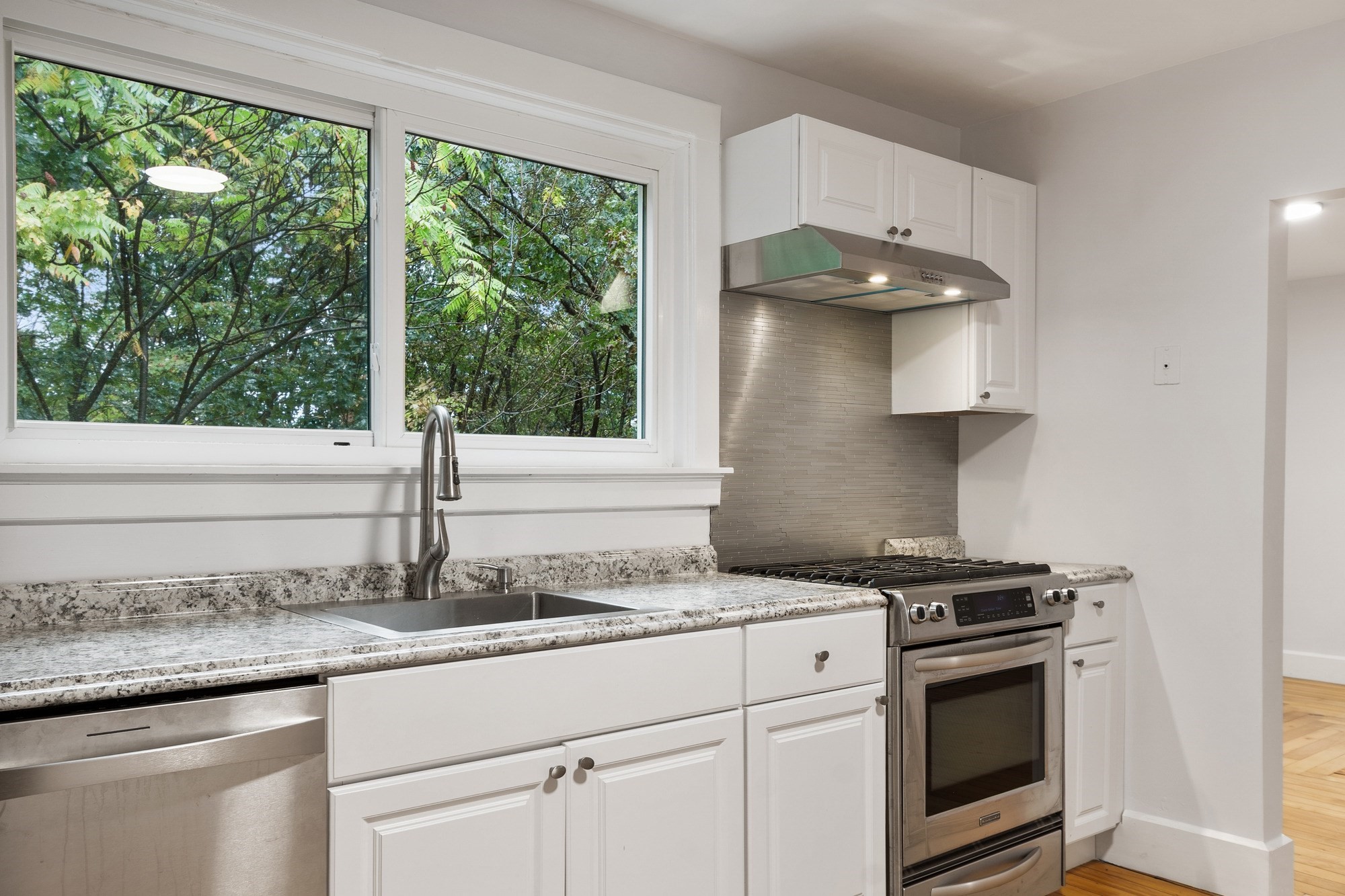15 Nutting St Property Photo 21