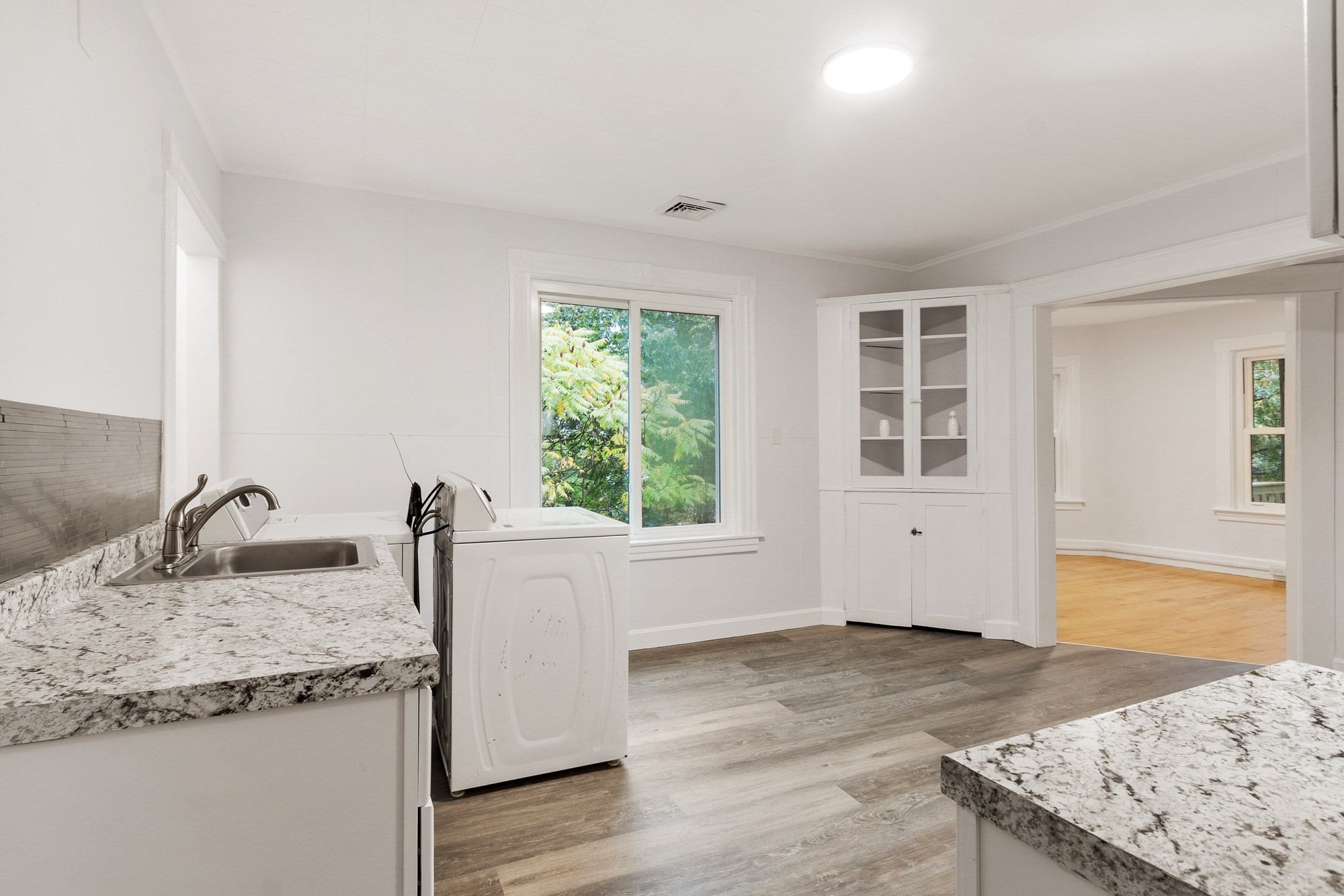 15 Nutting St Property Photo 33