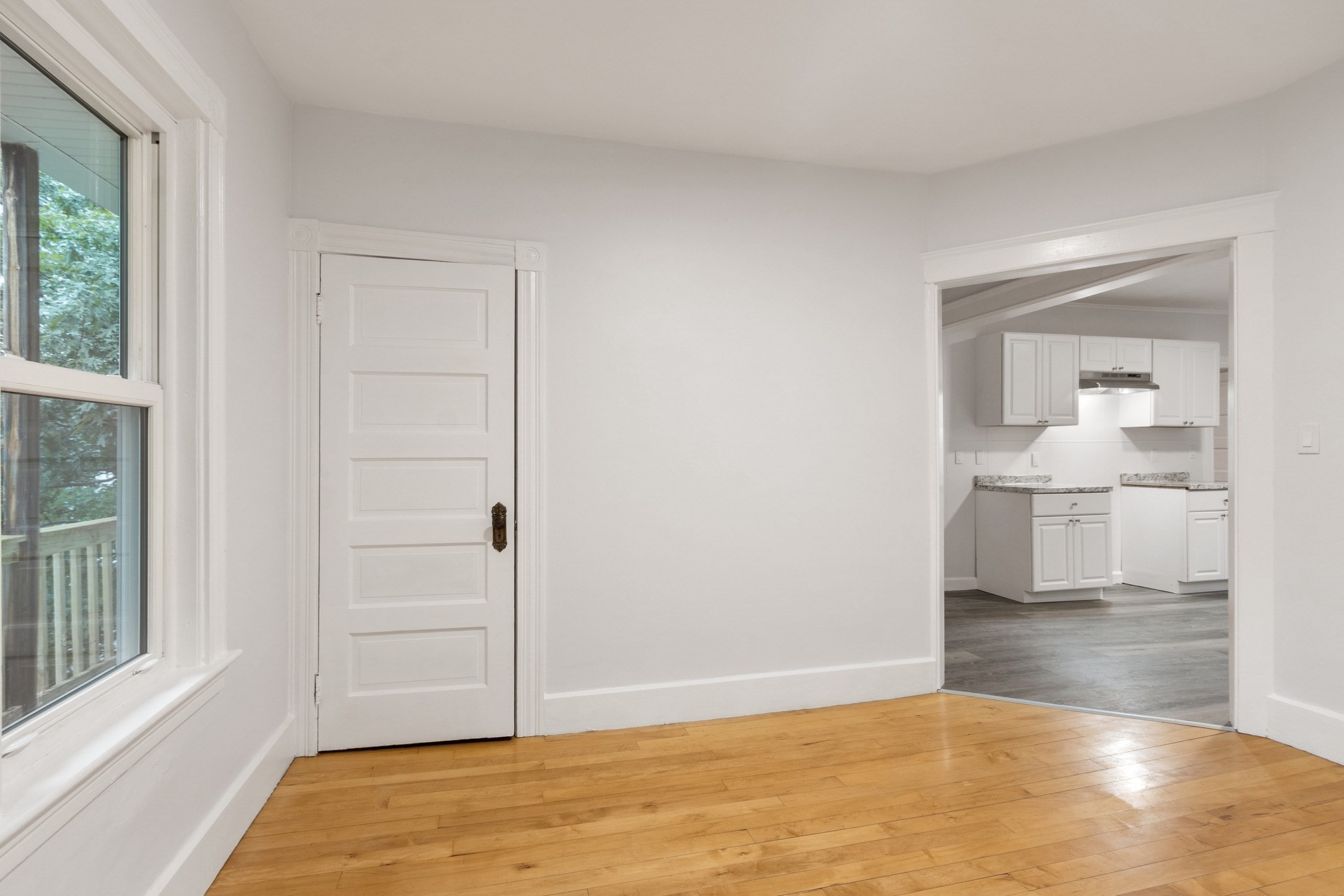 15 Nutting St Property Photo 37